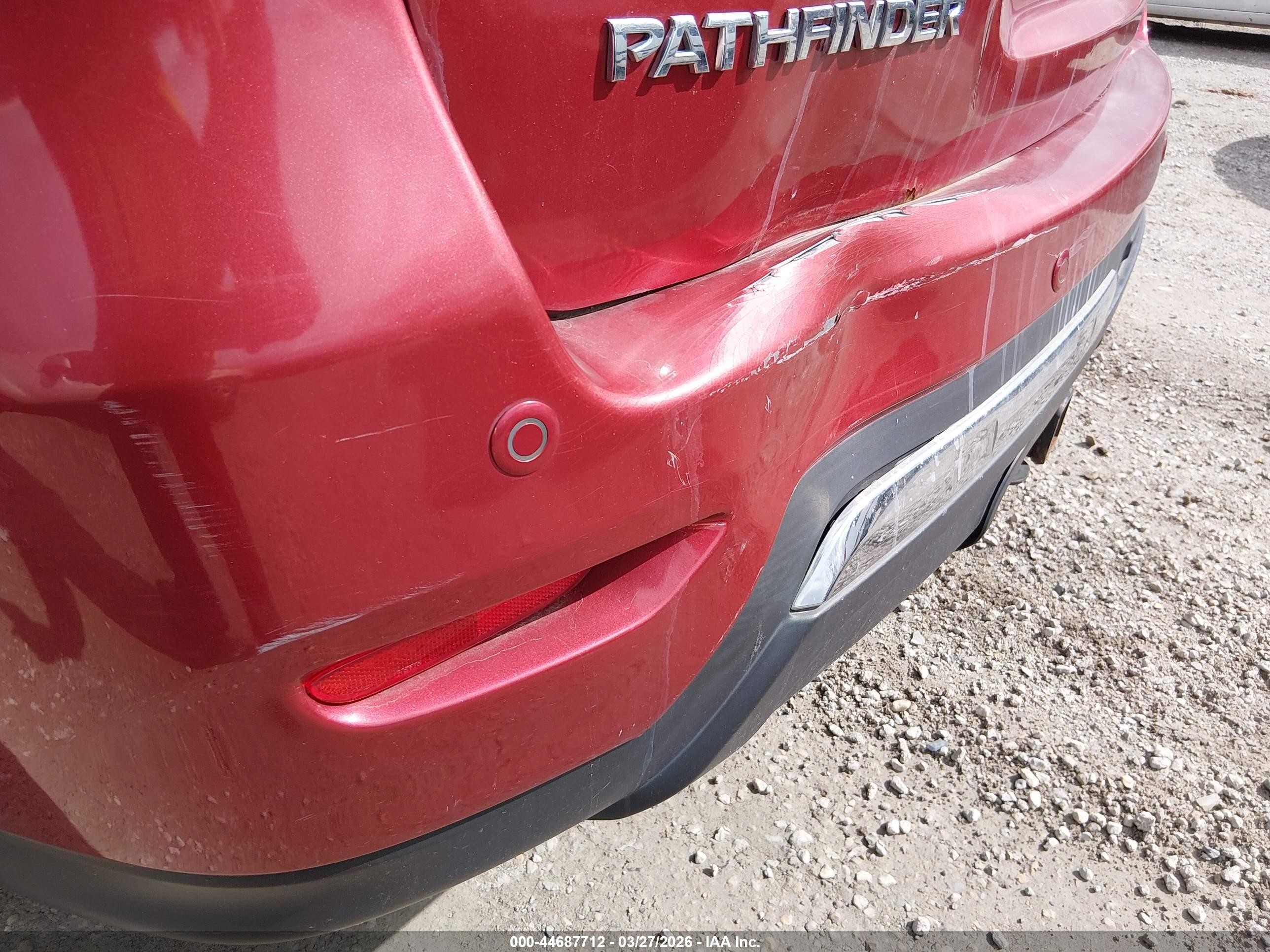 2015 Nissan Pathfinder Sl Red vin: 5N1AR2MM7FC694465