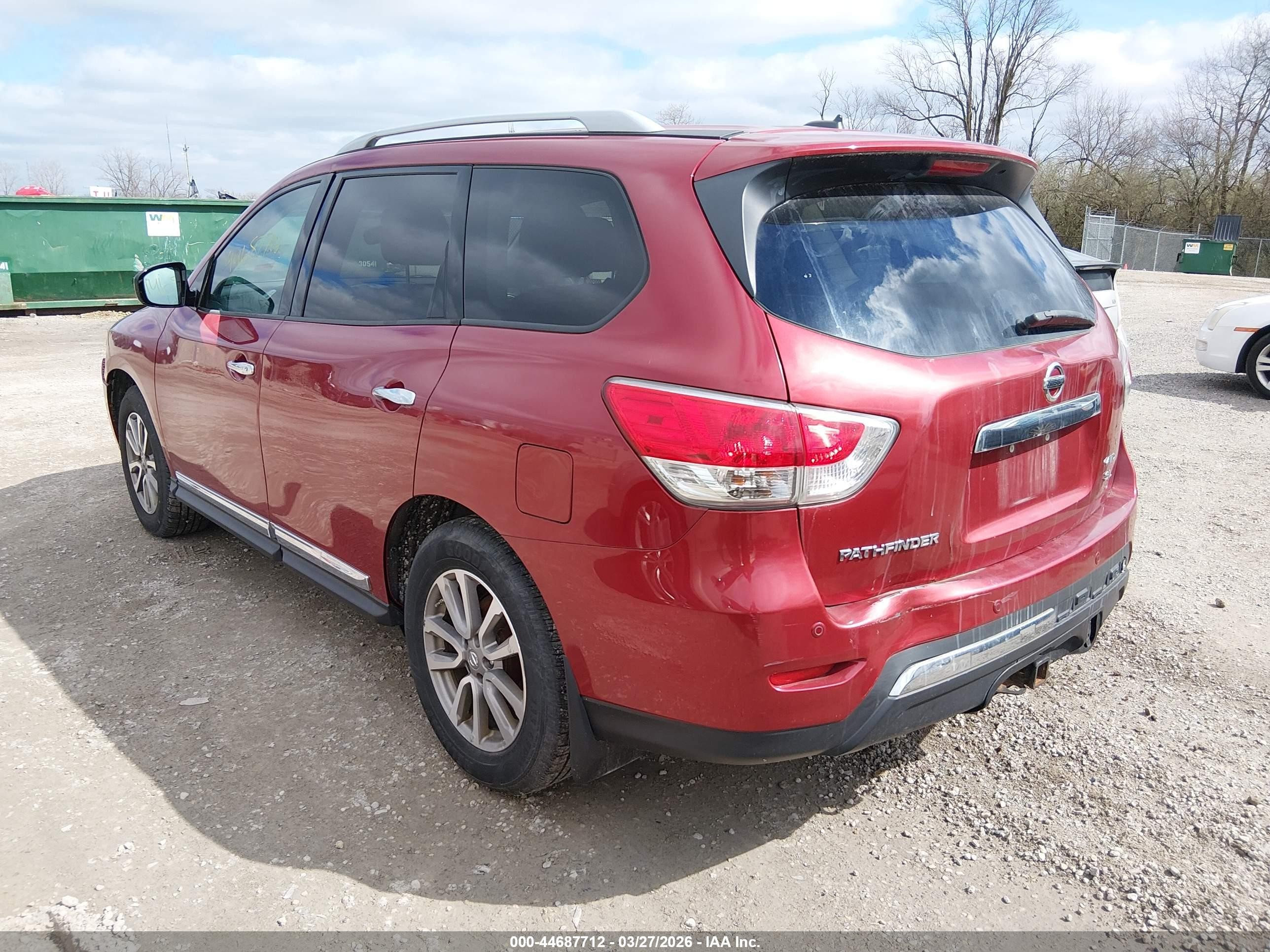 2015 Nissan Pathfinder Sl Red vin: 5N1AR2MM7FC694465
