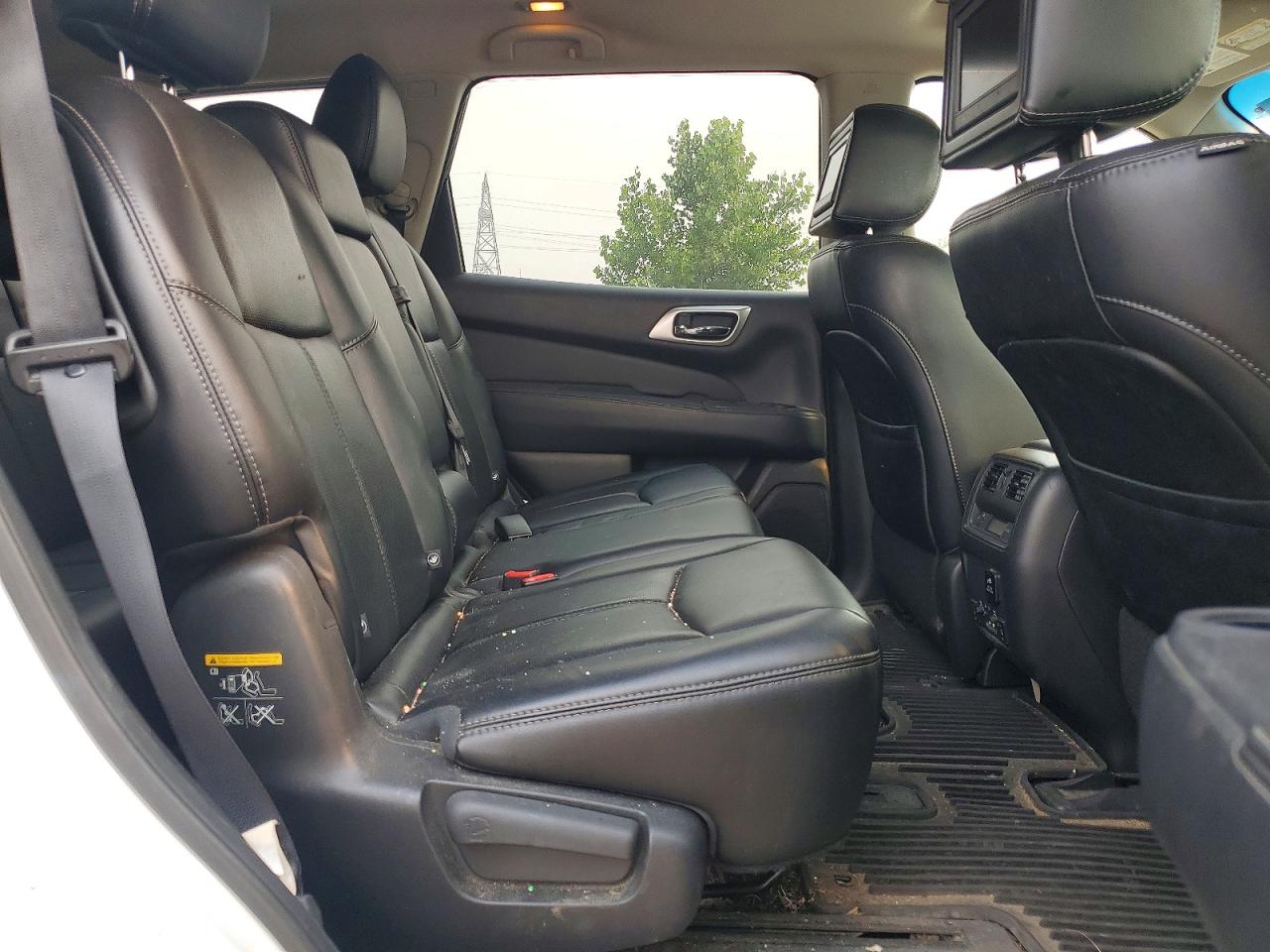 2015 Nissan Pathfinder S White vin: 5N1AR2MM7FC697463
