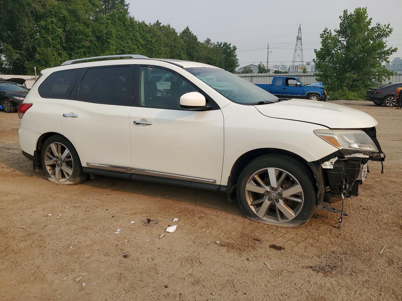 2015 Nissan Pathfinder S White vin: 5N1AR2MM7FC697463