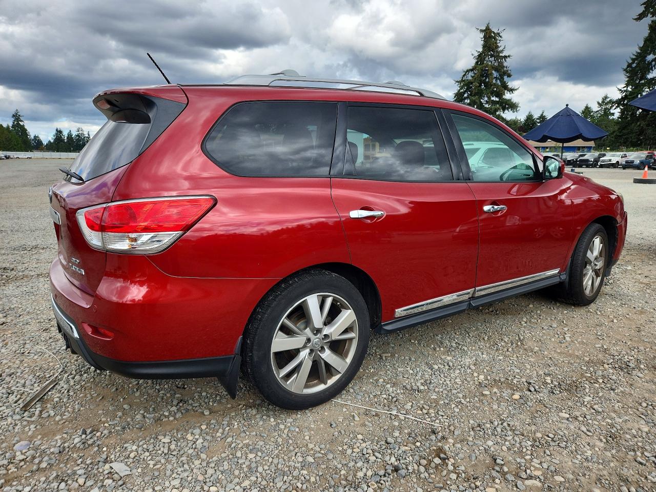 2015 Nissan Pathfinder S Red vin: 5N1AR2MM7FC702015