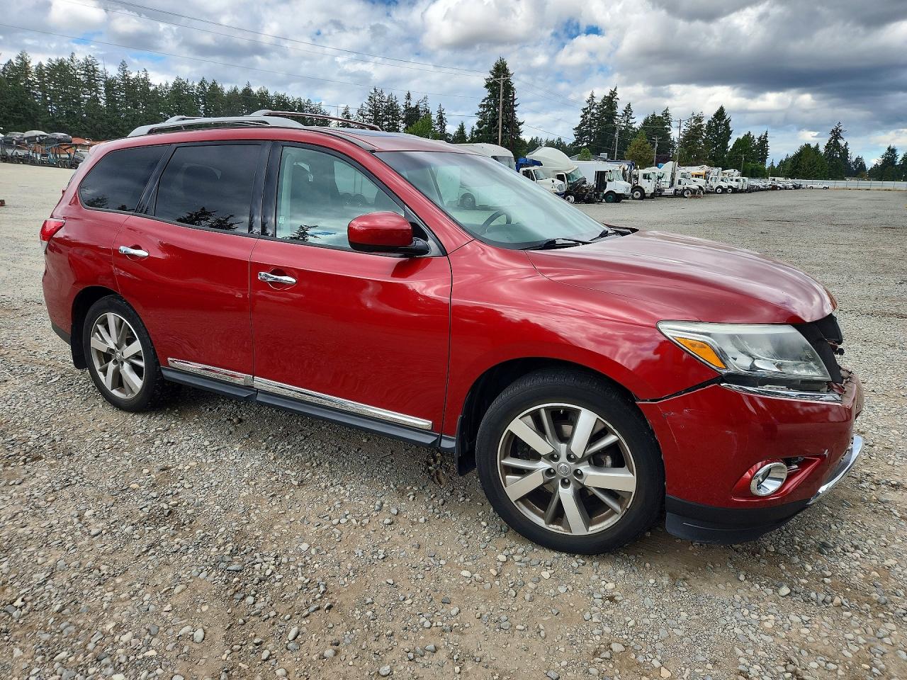 2015 Nissan Pathfinder S Red vin: 5N1AR2MM7FC702015
