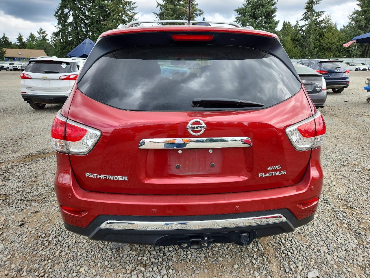 2015 Nissan Pathfinder S Red vin: 5N1AR2MM7FC702015