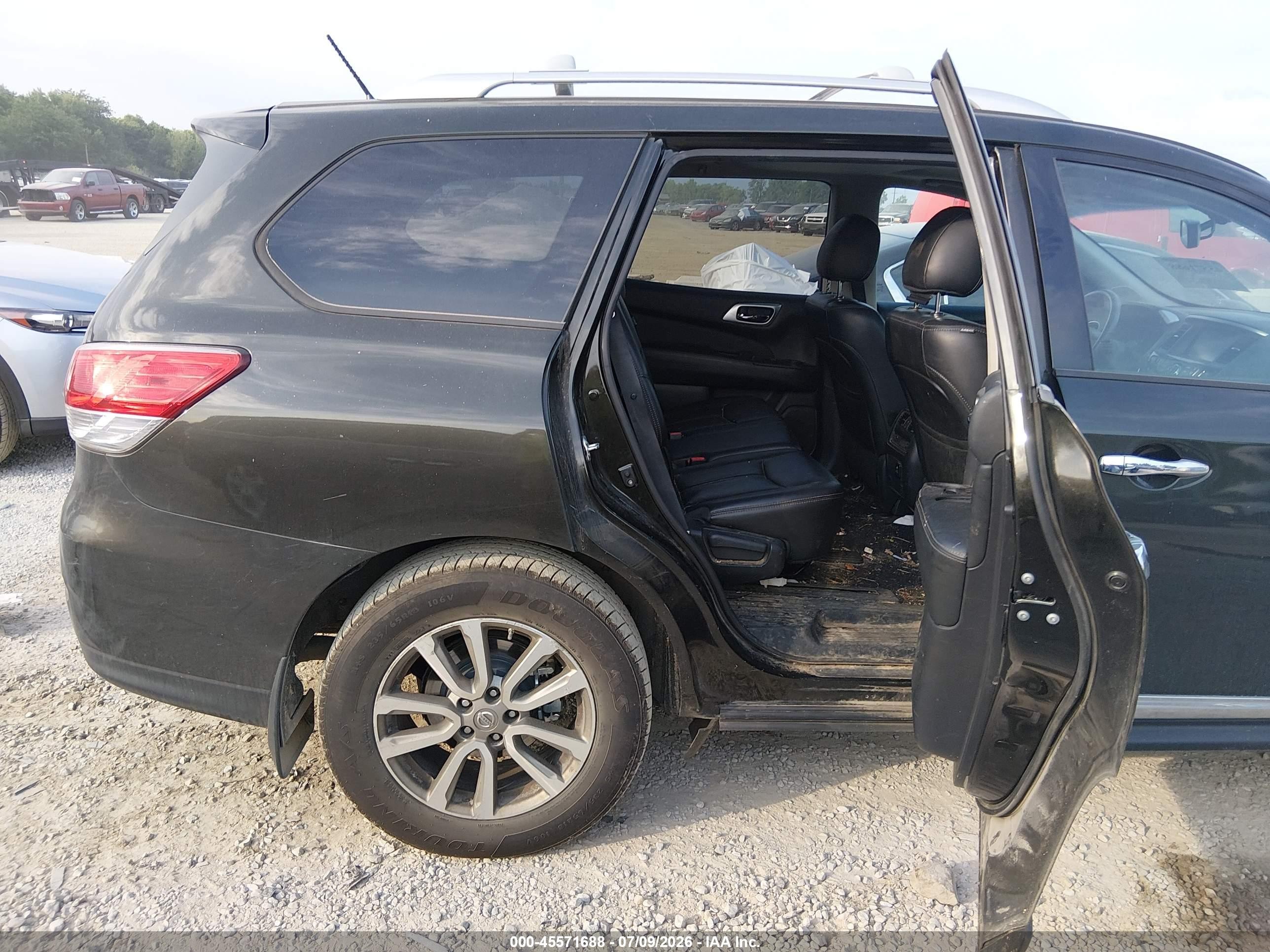 2015 Nissan Pathfinder Sl Черный vin: 5N1AR2MM7FC705495