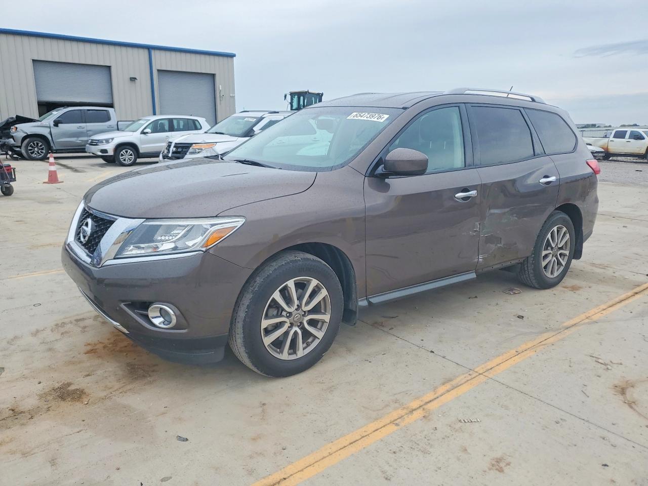 2015 Nissan Pathfinder Sv Brown vin: 5N1AR2MM7FC719901