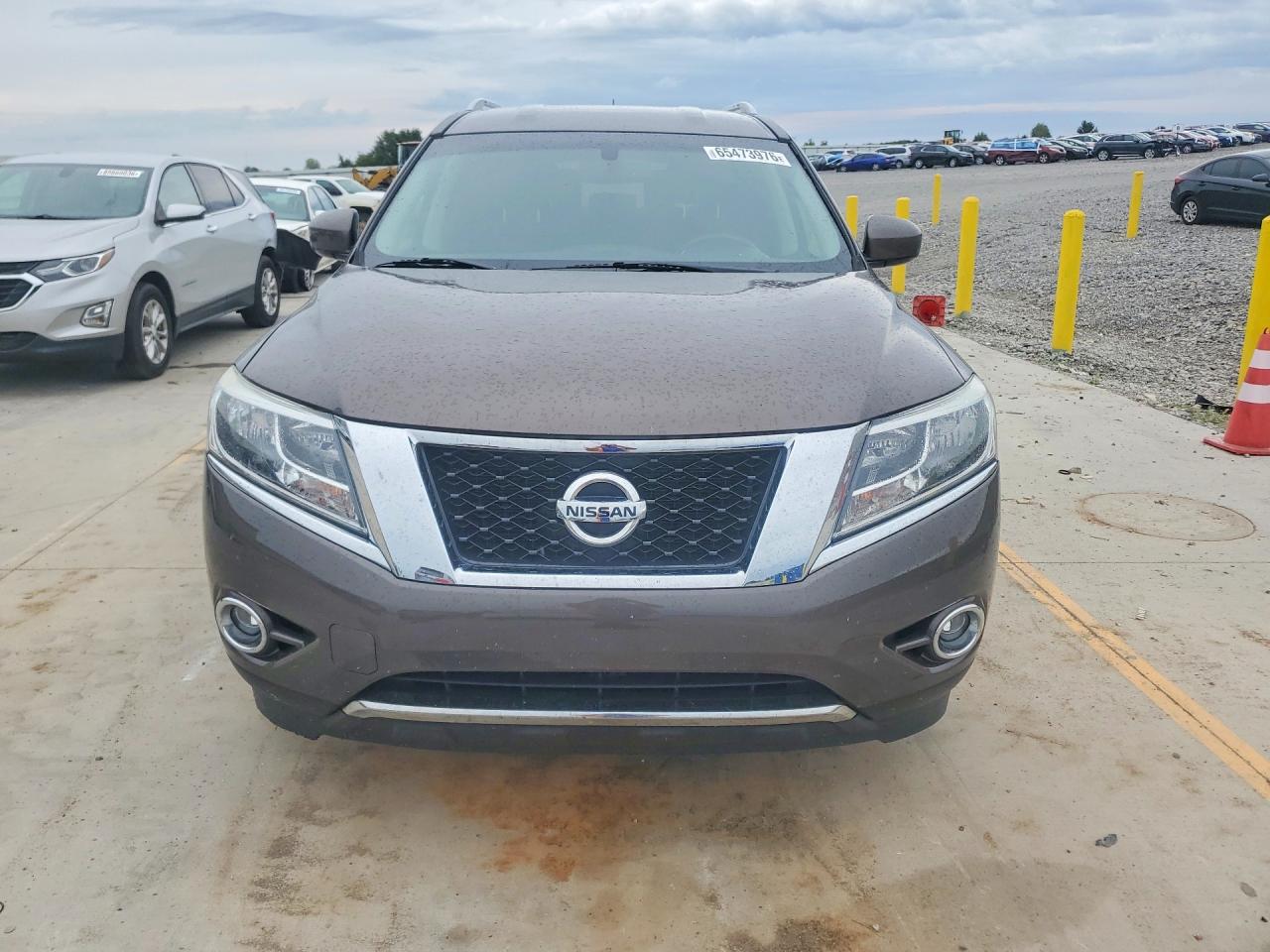 2015 Nissan Pathfinder Sv Brown vin: 5N1AR2MM7FC719901