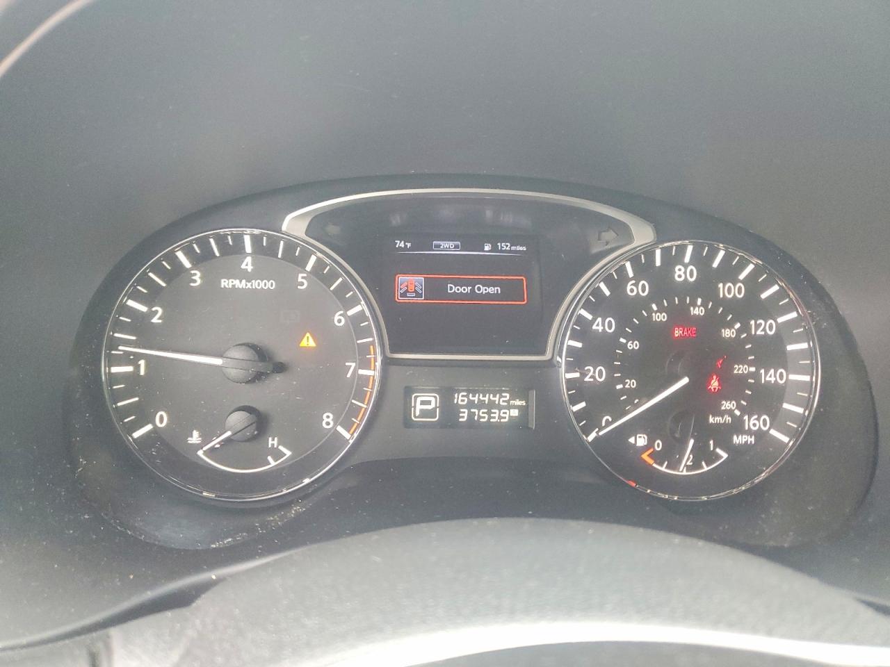2015 Nissan Pathfinder Sv Brown vin: 5N1AR2MM7FC719901