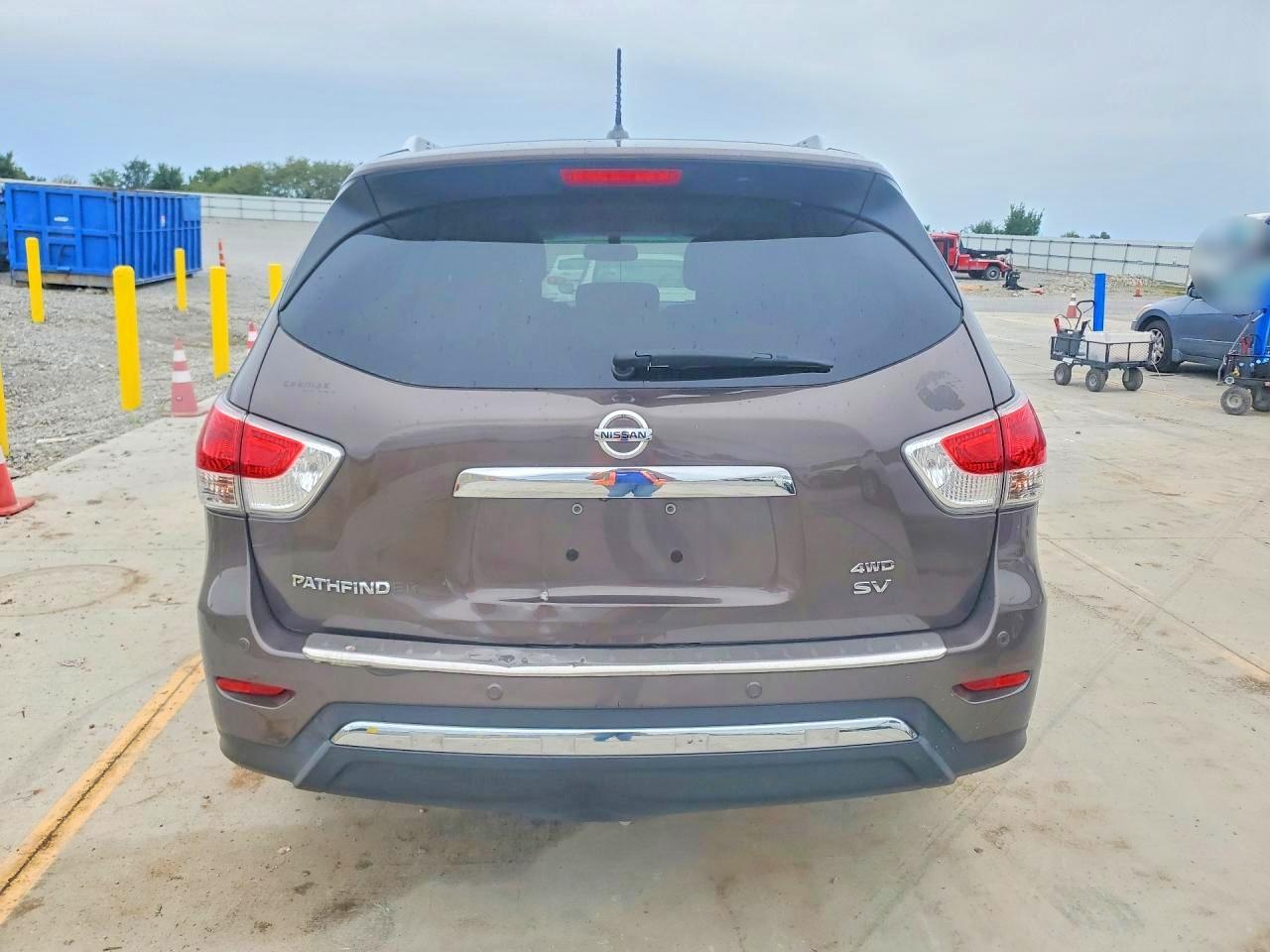 2015 Nissan Pathfinder Sv Brown vin: 5N1AR2MM7FC719901