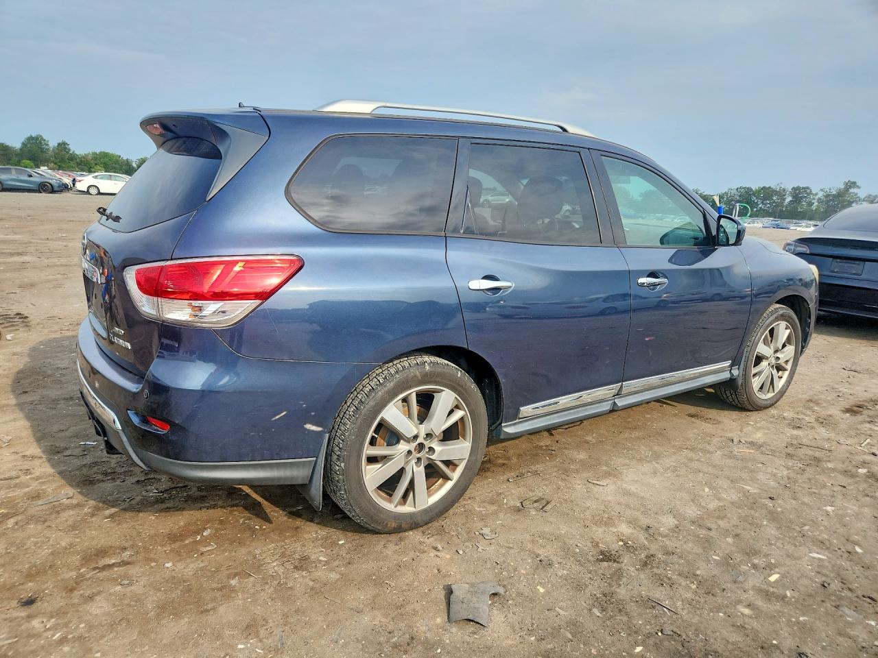 2015 Nissan Pathfinder Blue vin: 5N1AR2MM7FC722121
