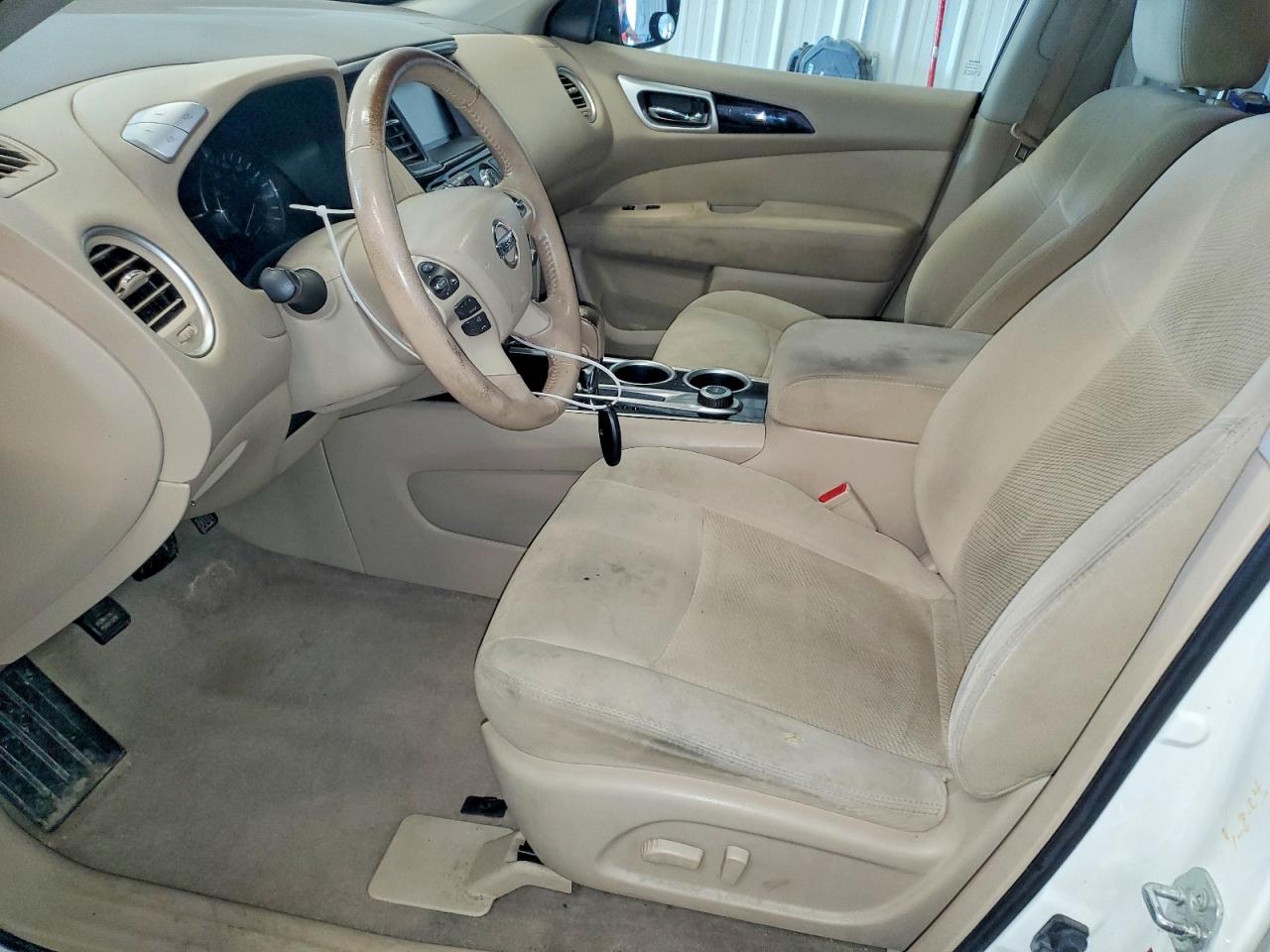 2013 Nissan Pathfinder S Белый vin: 5N1AR2MM8DC600610