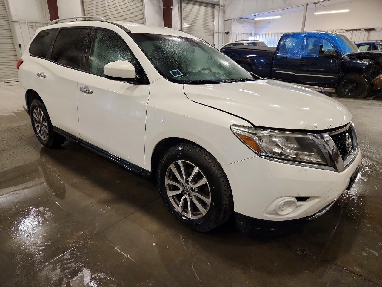 2013 Nissan Pathfinder S Белый vin: 5N1AR2MM8DC627516