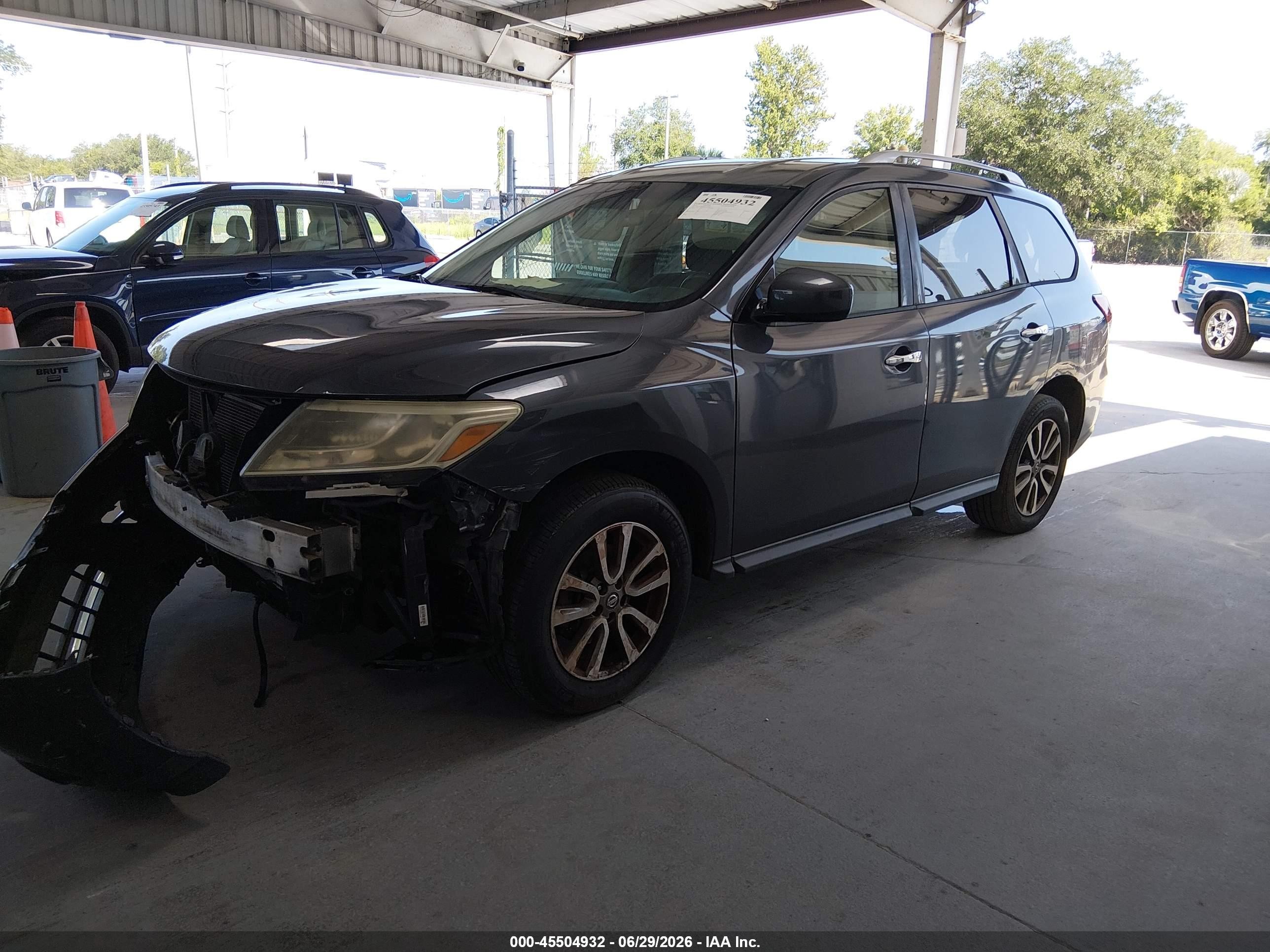 2013 Nissan Pathfinder Sv Gray vin: 5N1AR2MM8DC632814