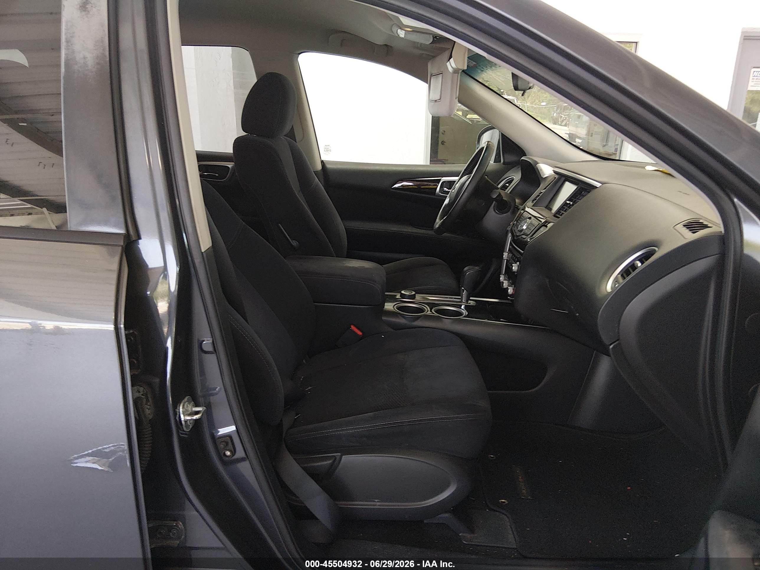 2013 Nissan Pathfinder Sv Gray vin: 5N1AR2MM8DC632814
