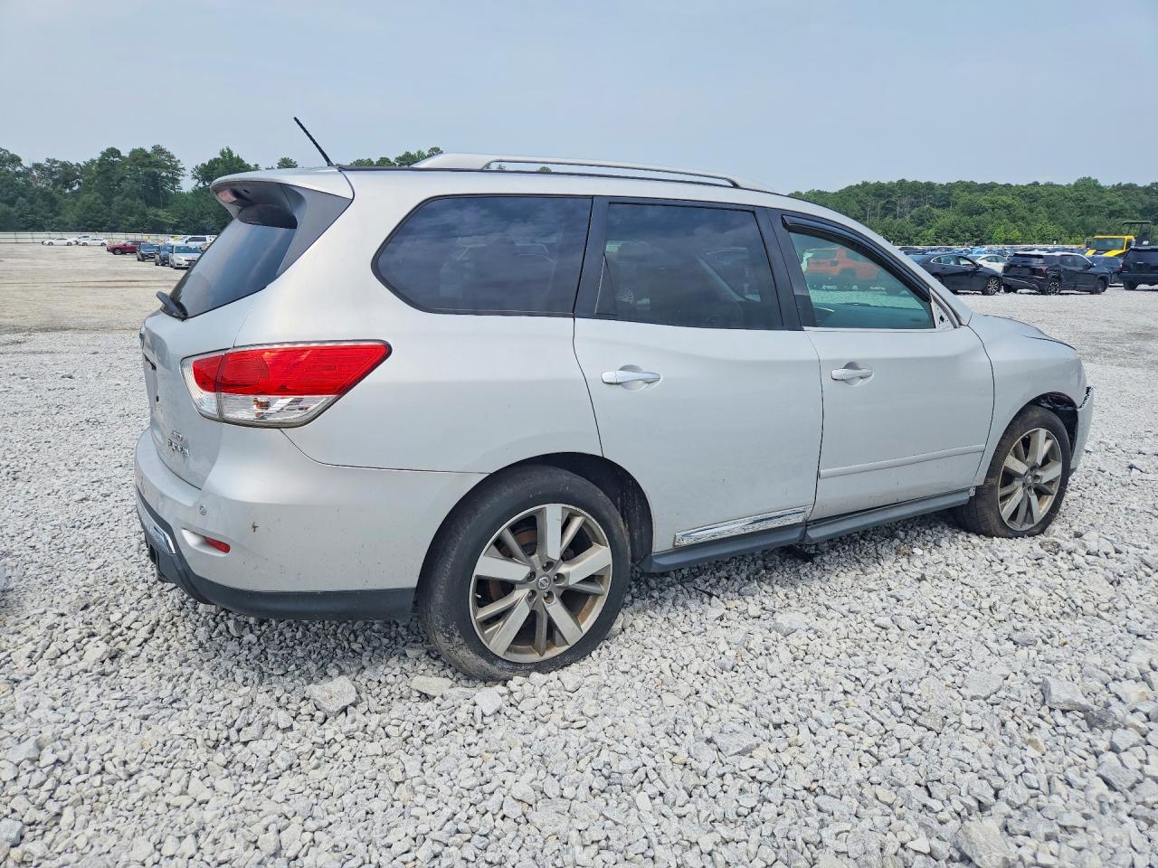 2013 Nissan Pathfinder S Серебряный vin: 5N1AR2MM8DC636264