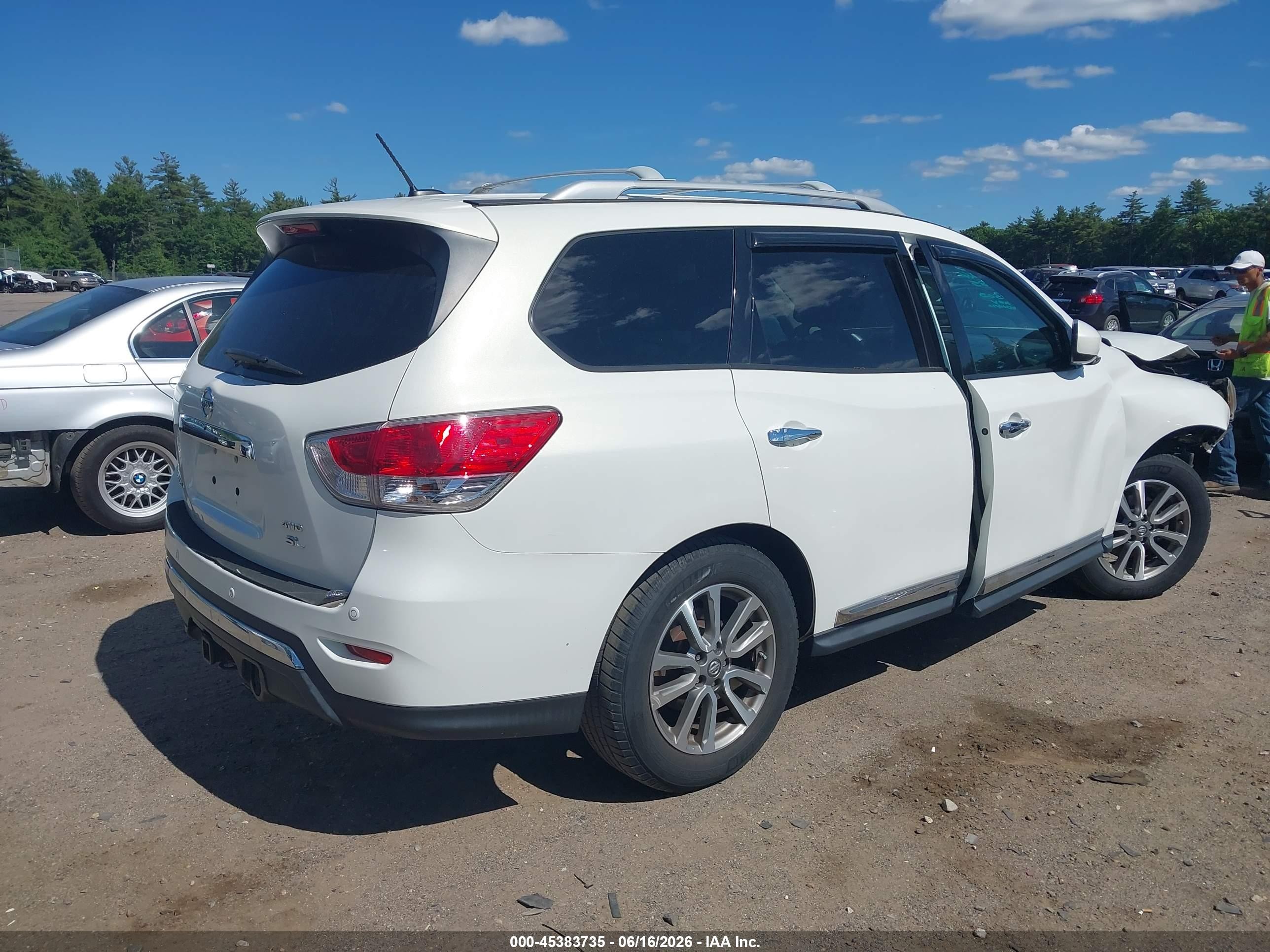 2013 Nissan Pathfinder Sl White vin: 5N1AR2MM8DC638385