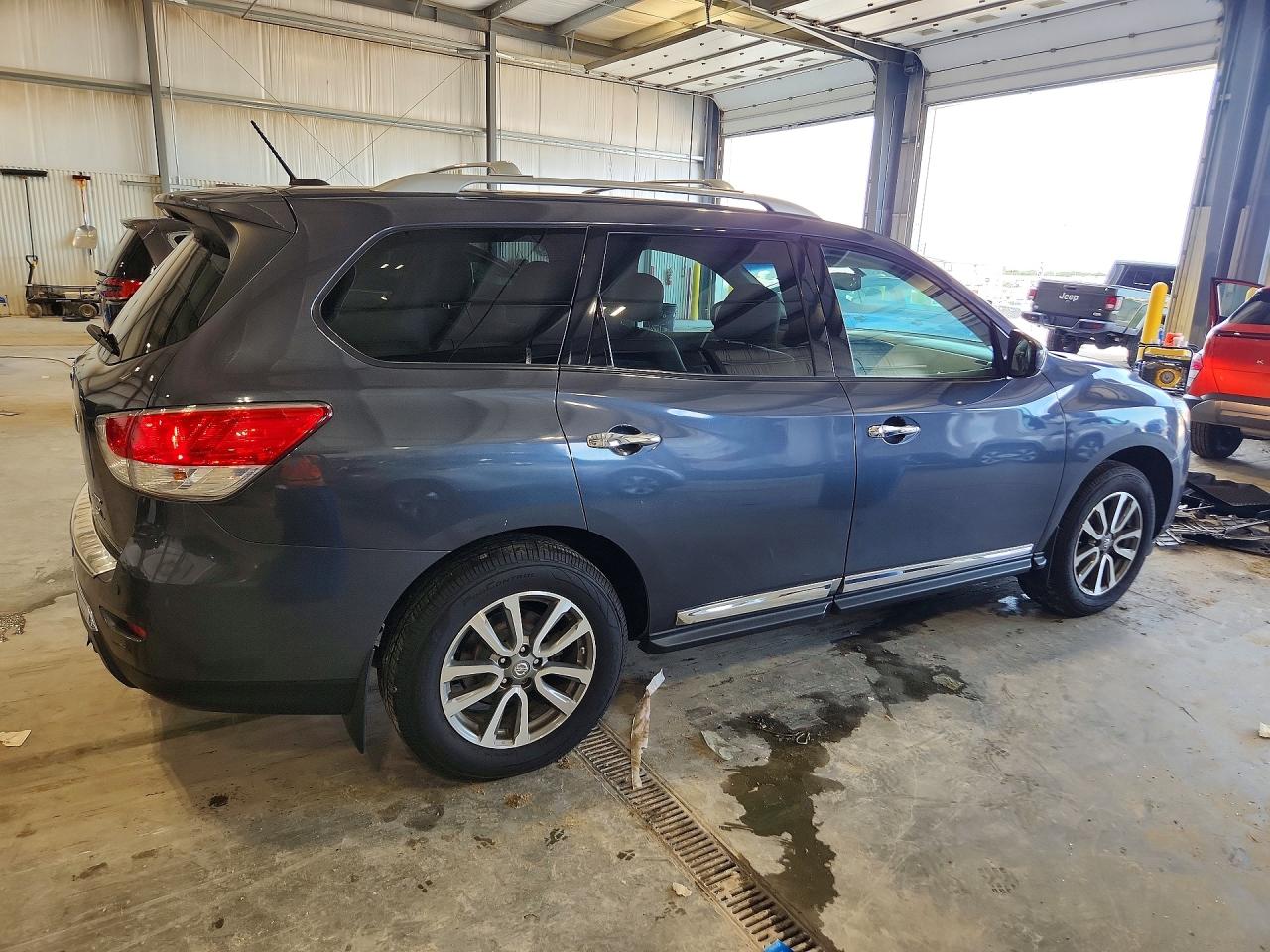 2013 Nissan Pathfinder S/sl/sv Charcoal vin: 5N1AR2MM8DC649676