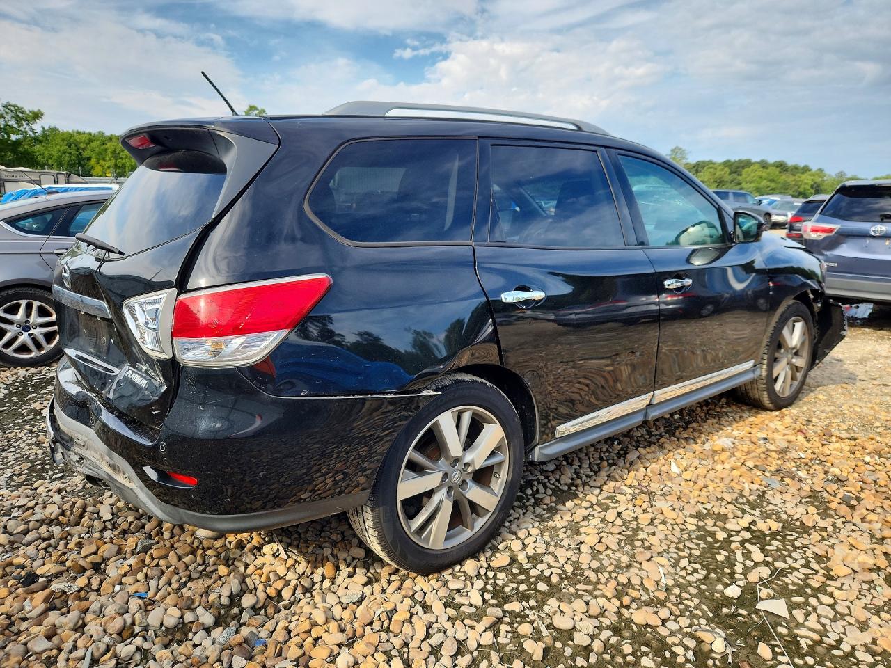 2013 Nissan Pathfinder S Black vin: 5N1AR2MM8DC652237