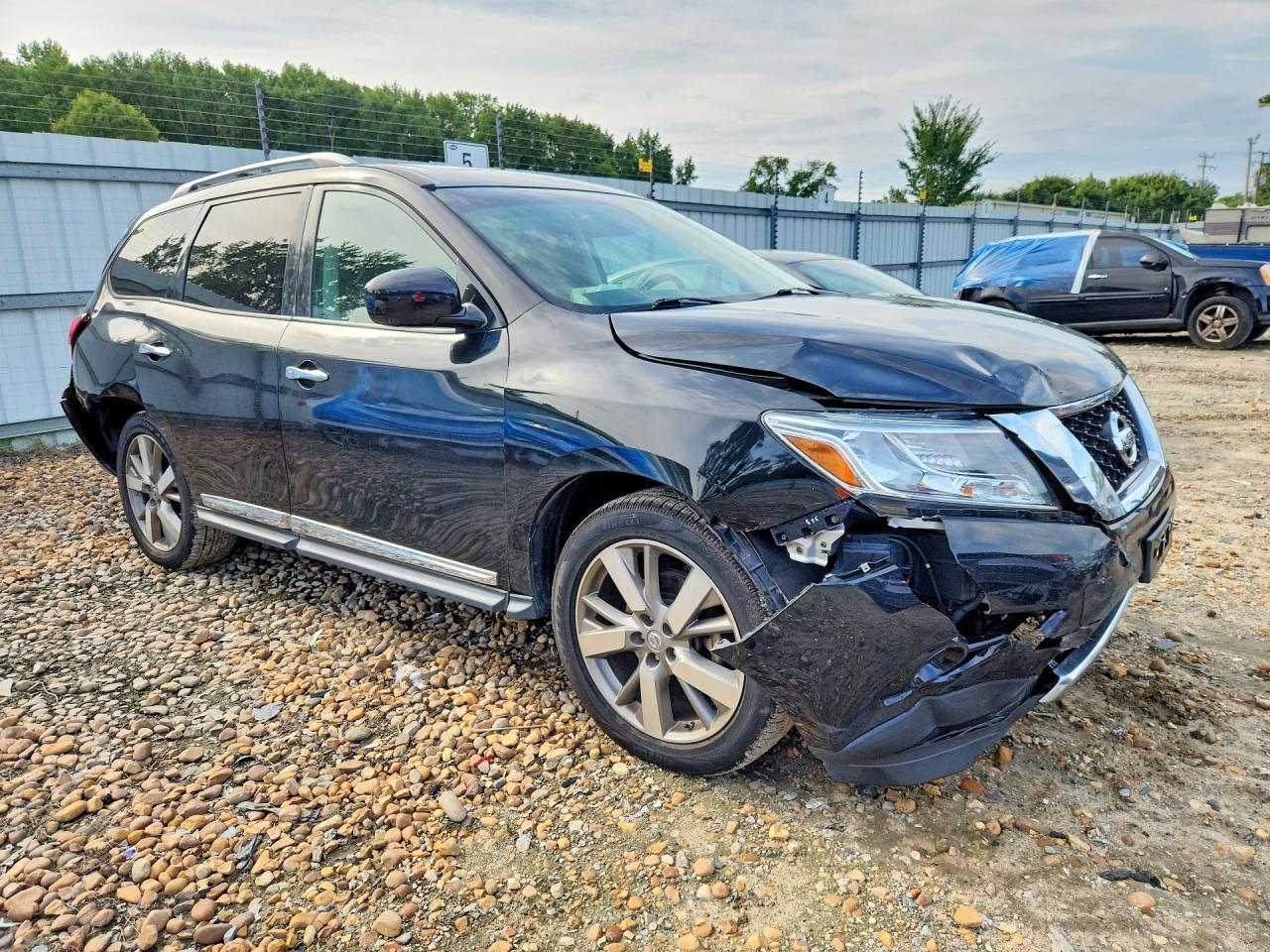 2013 Nissan Pathfinder S Black vin: 5N1AR2MM8DC652237