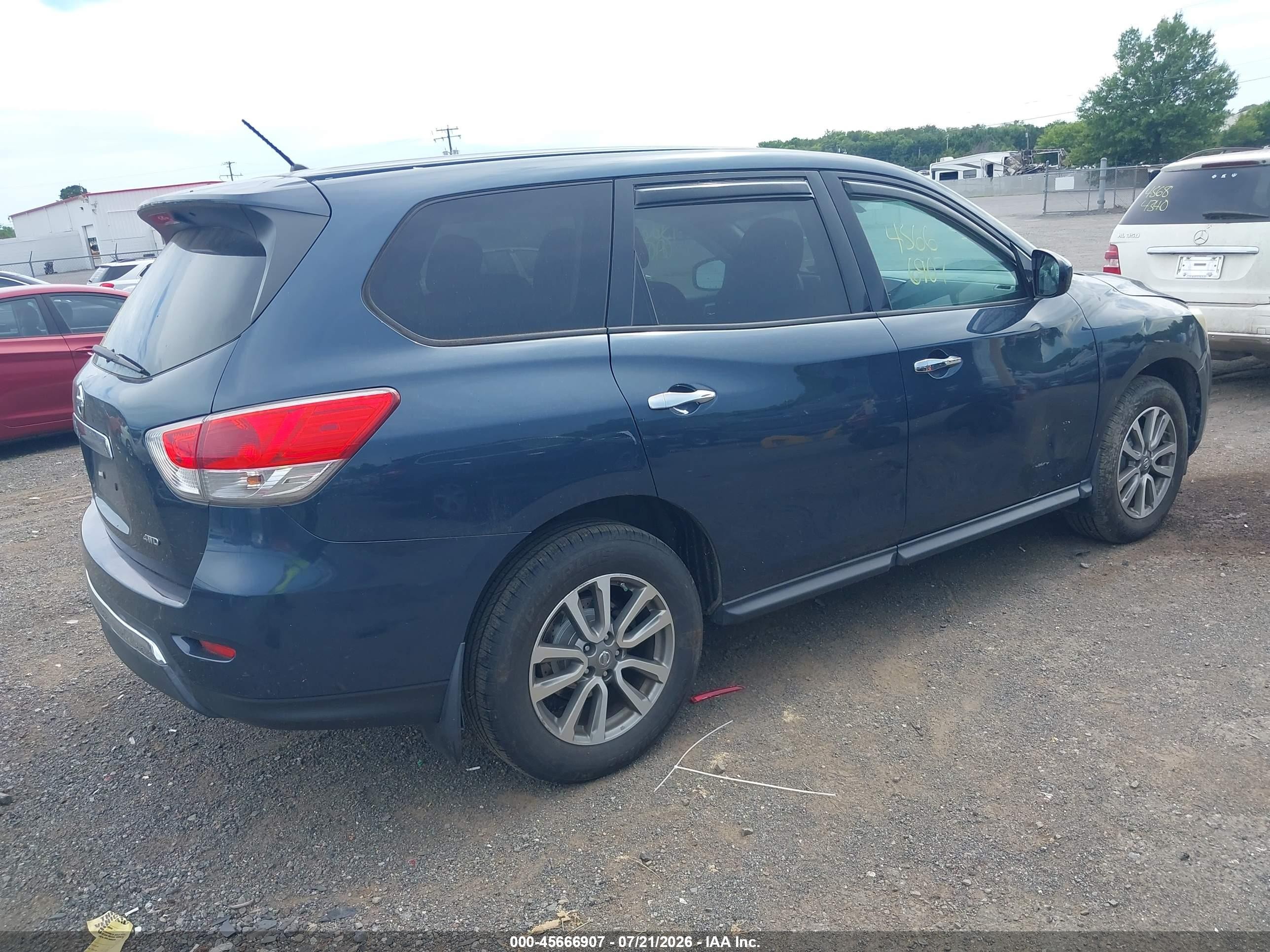 2013 Nissan Pathfinder S Blue vin: 5N1AR2MM8DC654537