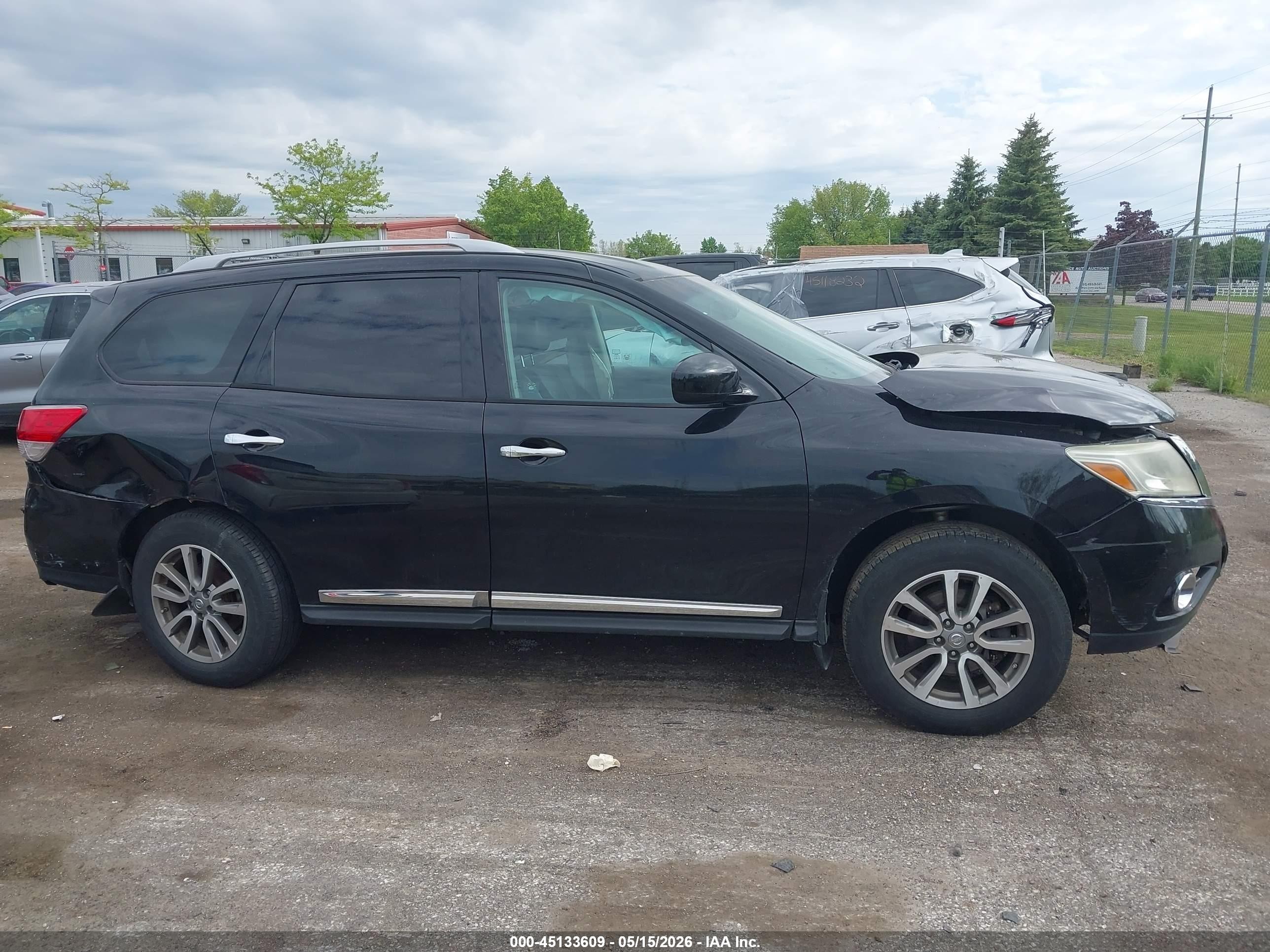 2013 Nissan Pathfinder Platinum/s/sl/sv Black vin: 5N1AR2MM8DC662105