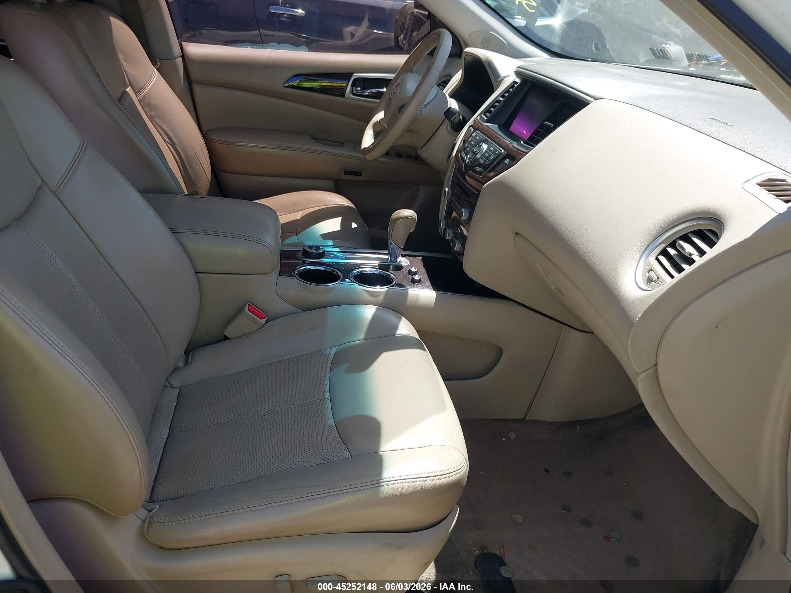 2013 Nissan Pathfinder Platinum White vin: 5N1AR2MM8DC666462