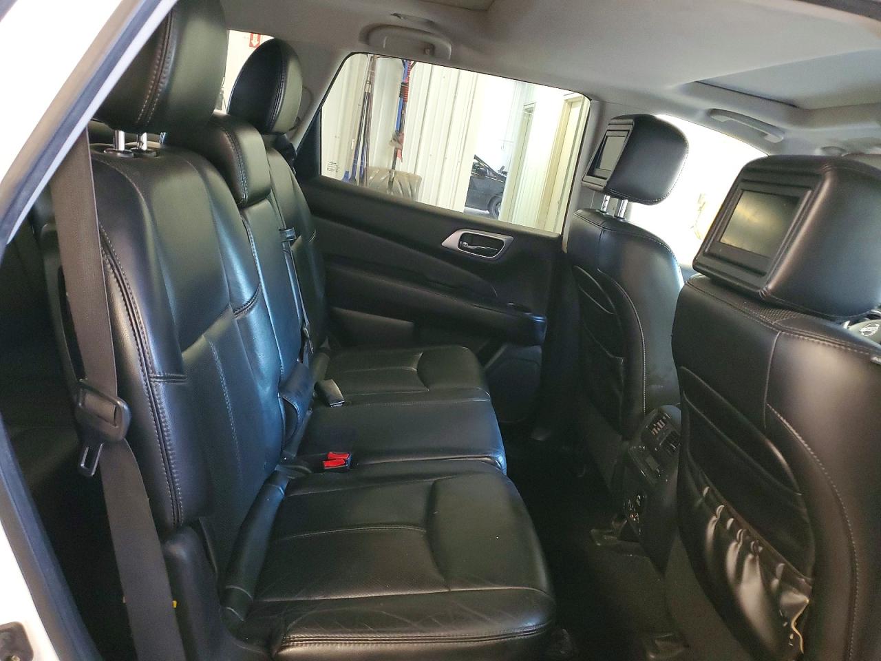 2013 Nissan Pathfinder S White vin: 5N1AR2MM8DC682550