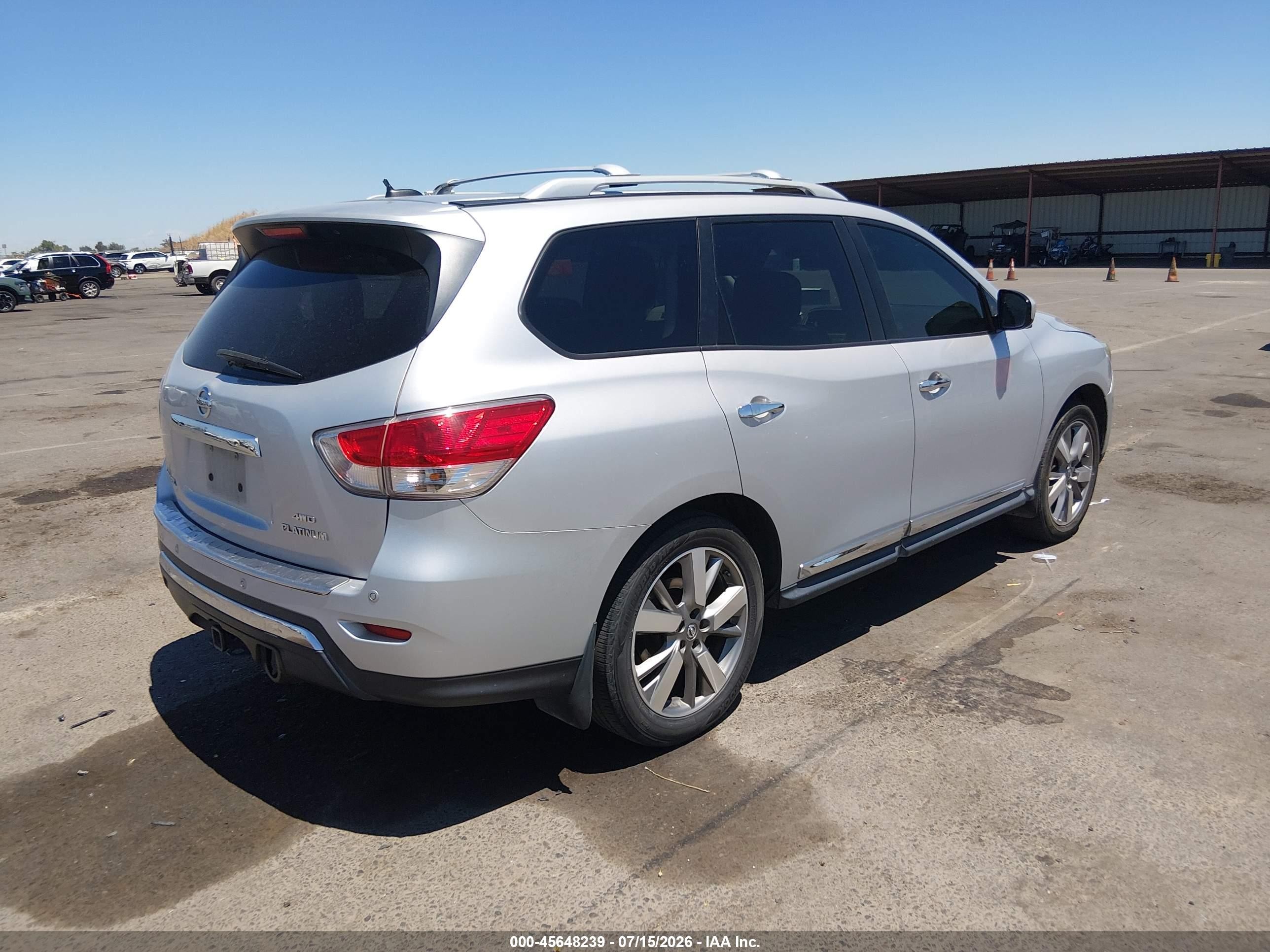 2014 Nissan Pathfinder Platinum Silver vin: 5N1AR2MM8EC623807