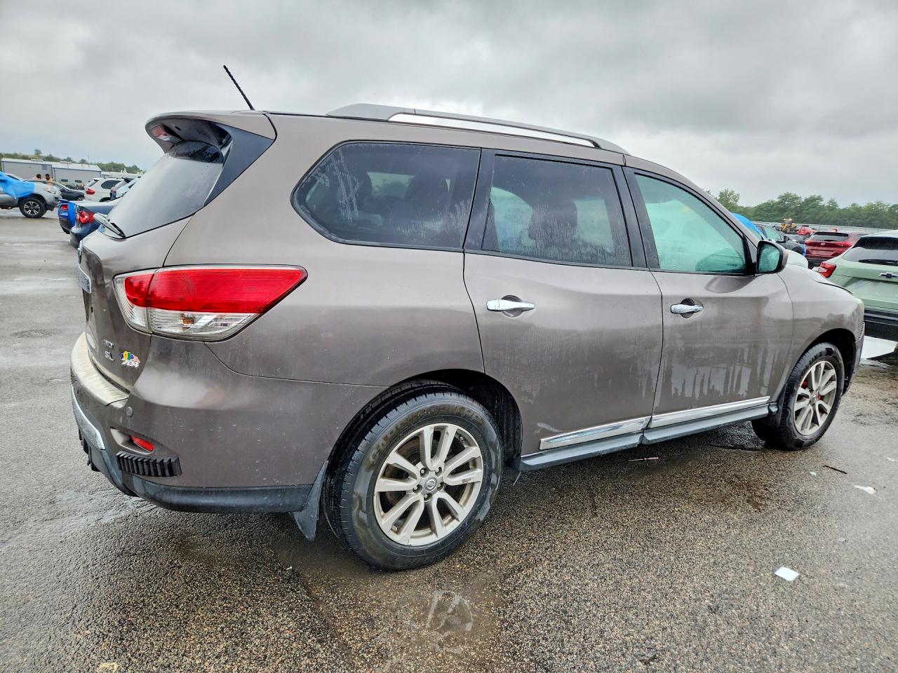 2014 Nissan Pathfinder Sl Silver vin: 5N1AR2MM8EC625184