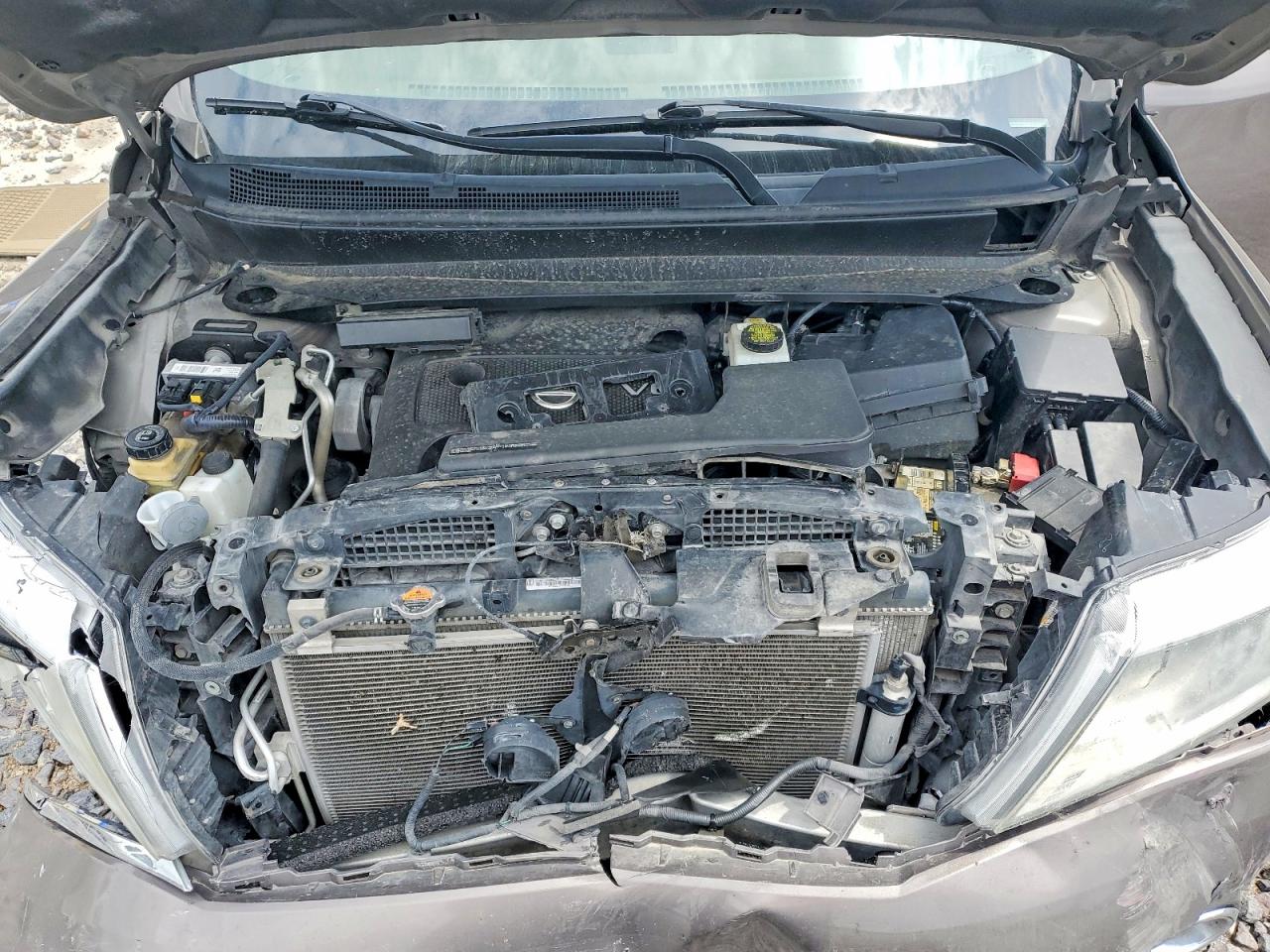 2014 Nissan Pathfinder Sl Silver vin: 5N1AR2MM8EC641787