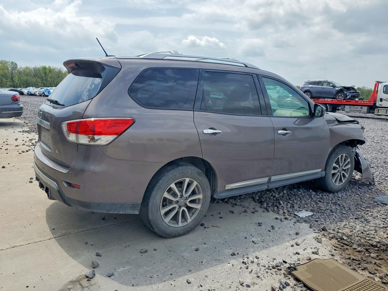 2014 Nissan Pathfinder Sl Silver vin: 5N1AR2MM8EC641787