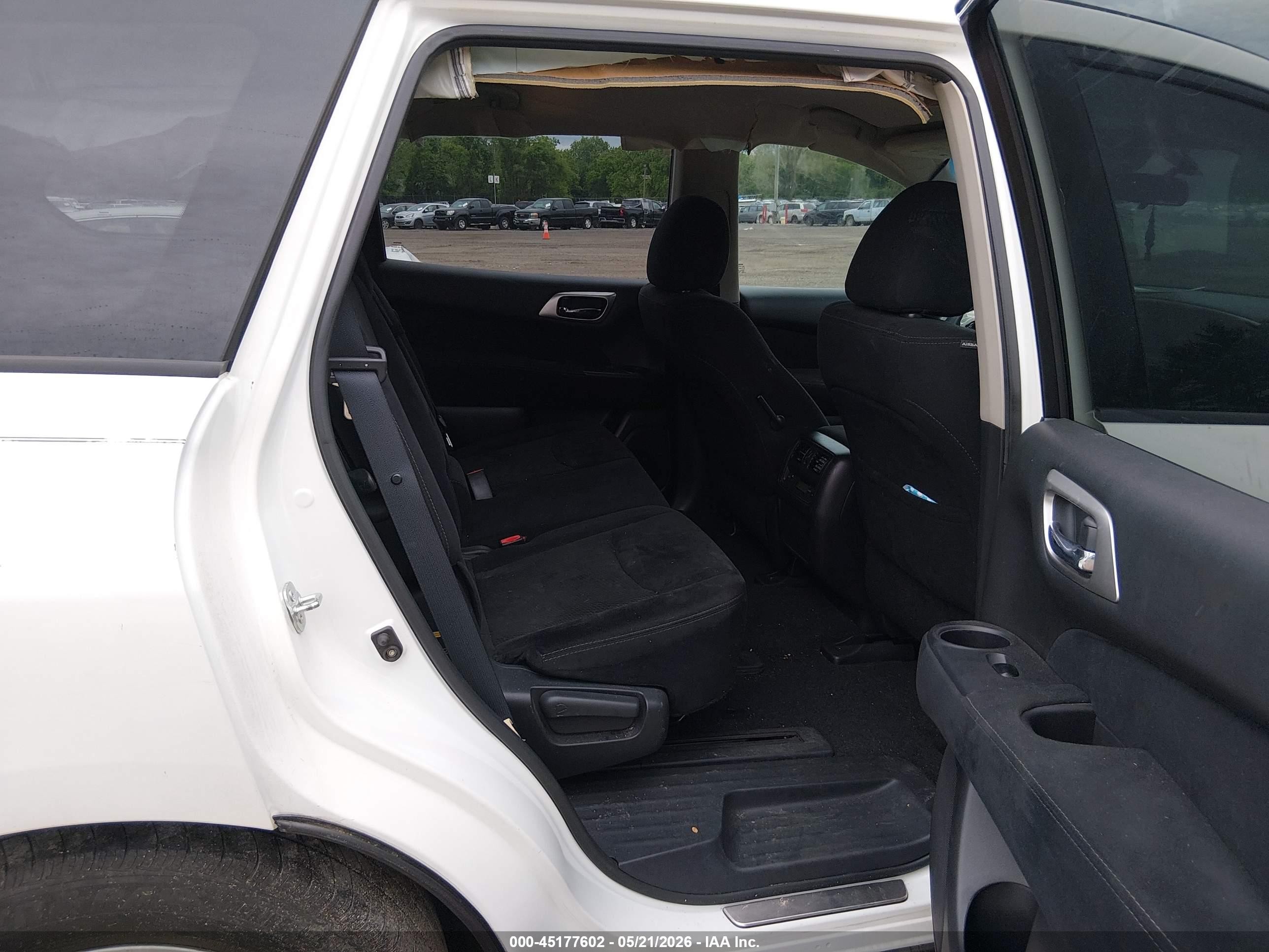 2014 Nissan Pathfinder S Белый vin: 5N1AR2MM8EC672490