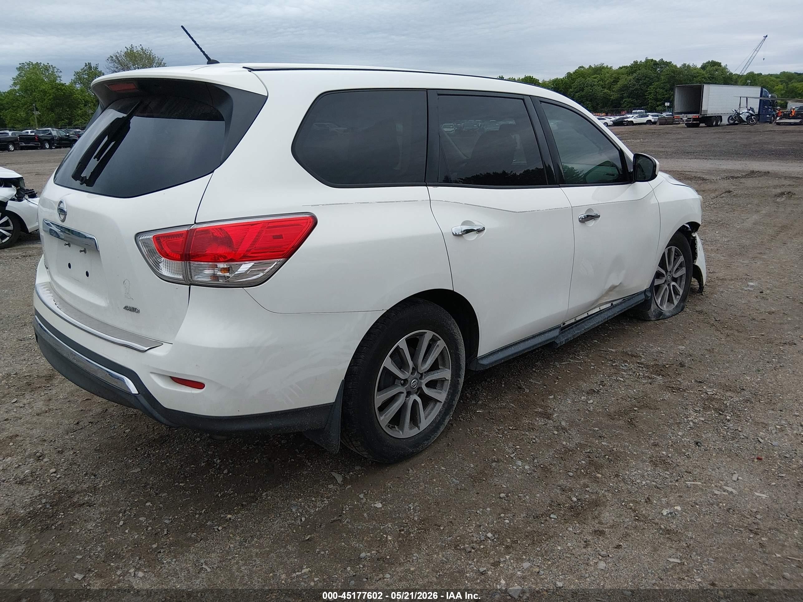 2014 Nissan Pathfinder S Белый vin: 5N1AR2MM8EC672490