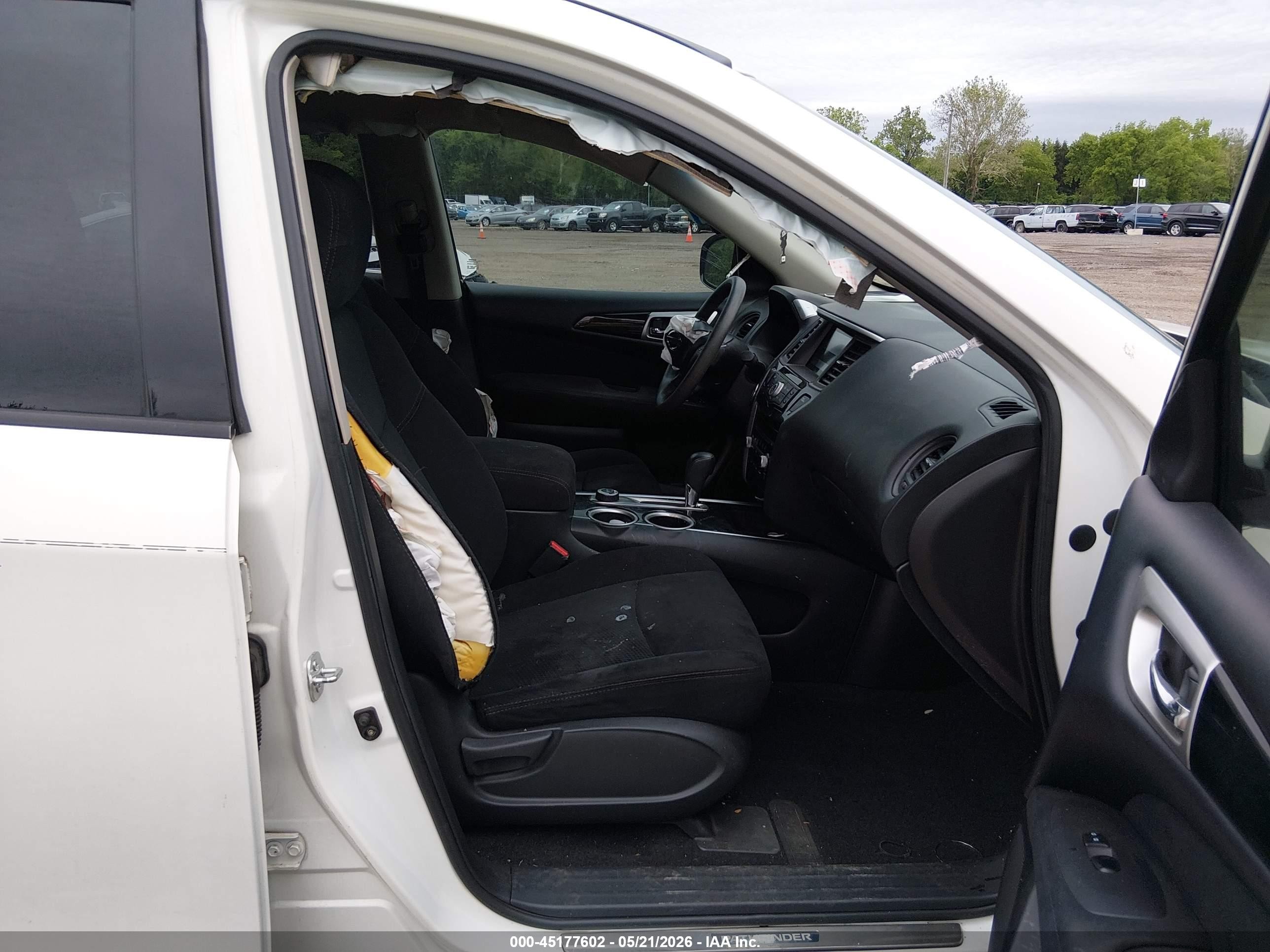 2014 Nissan Pathfinder S Белый vin: 5N1AR2MM8EC672490