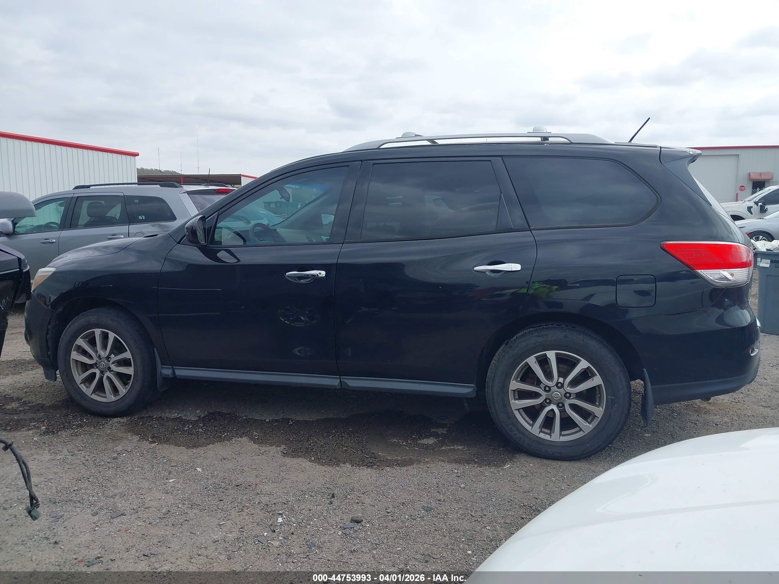 2014 Nissan Pathfinder Platinum/s/sl/sv Black vin: 5N1AR2MM8EC689211