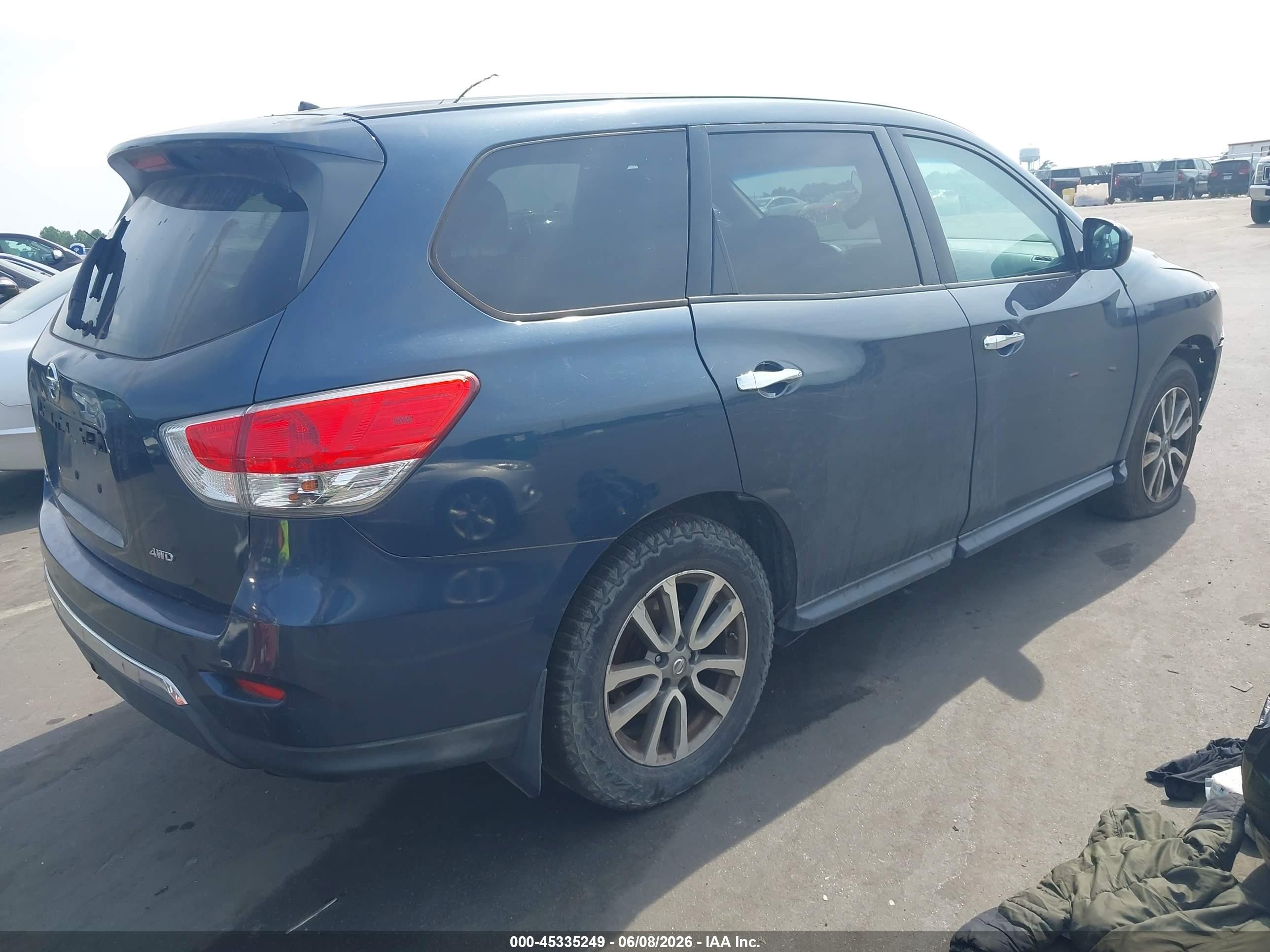 2014 Nissan Pathfinder S Blue vin: 5N1AR2MM8EC695963