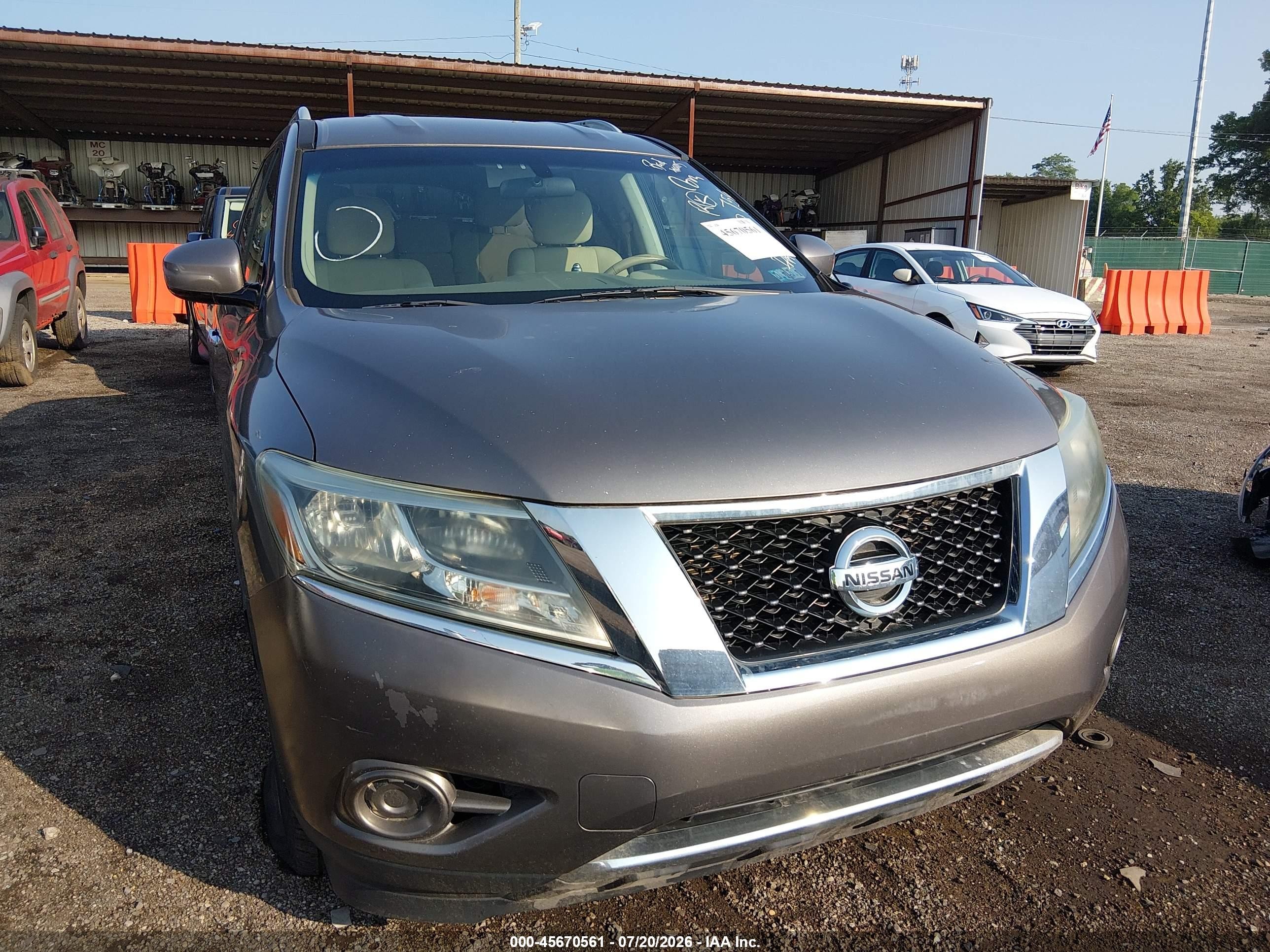 2014 Nissan Pathfinder Sv Brown vin: 5N1AR2MM8EC722756