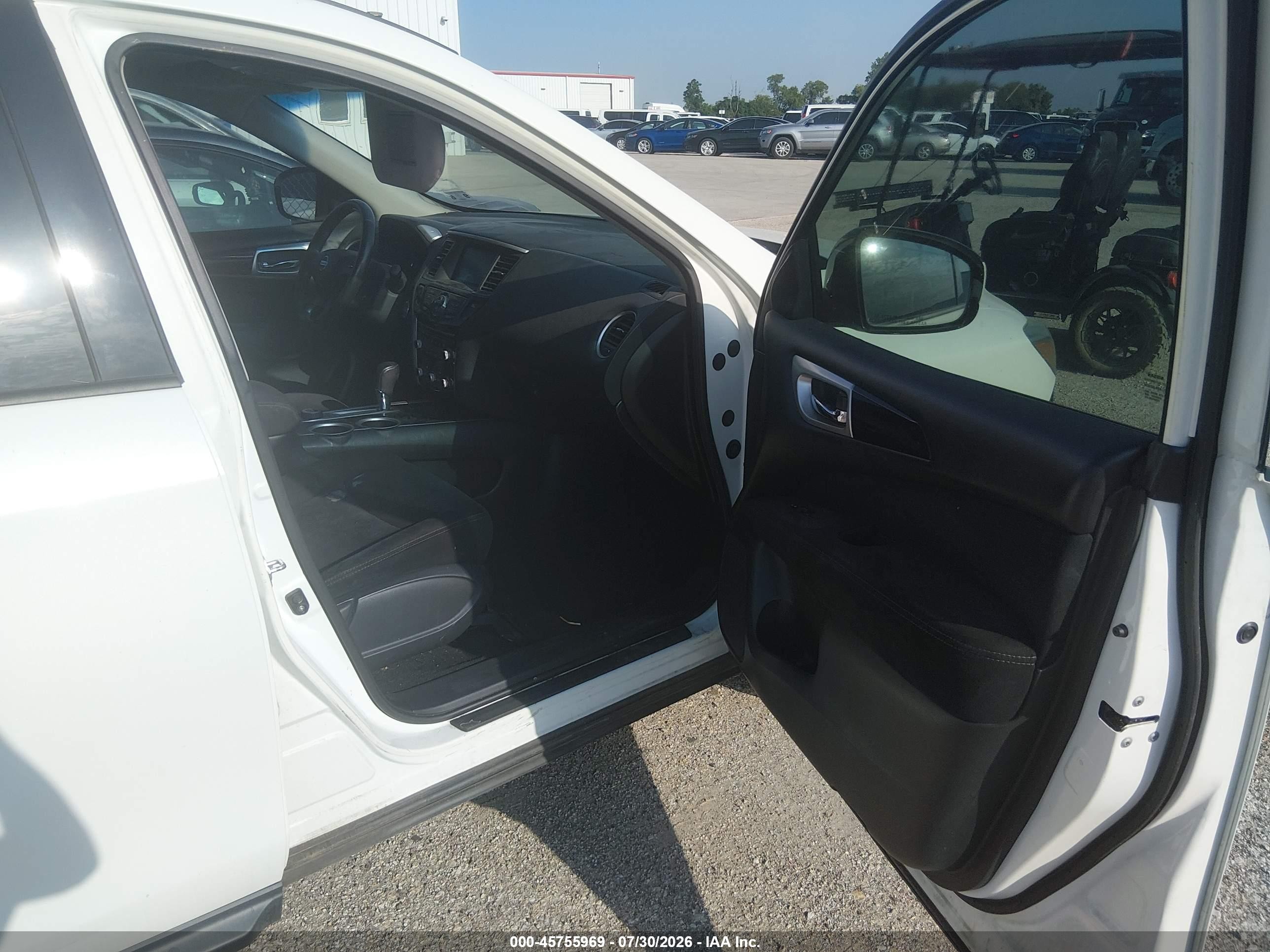 2014 Nissan Pathfinder Sv White vin: 5N1AR2MM8EC729447