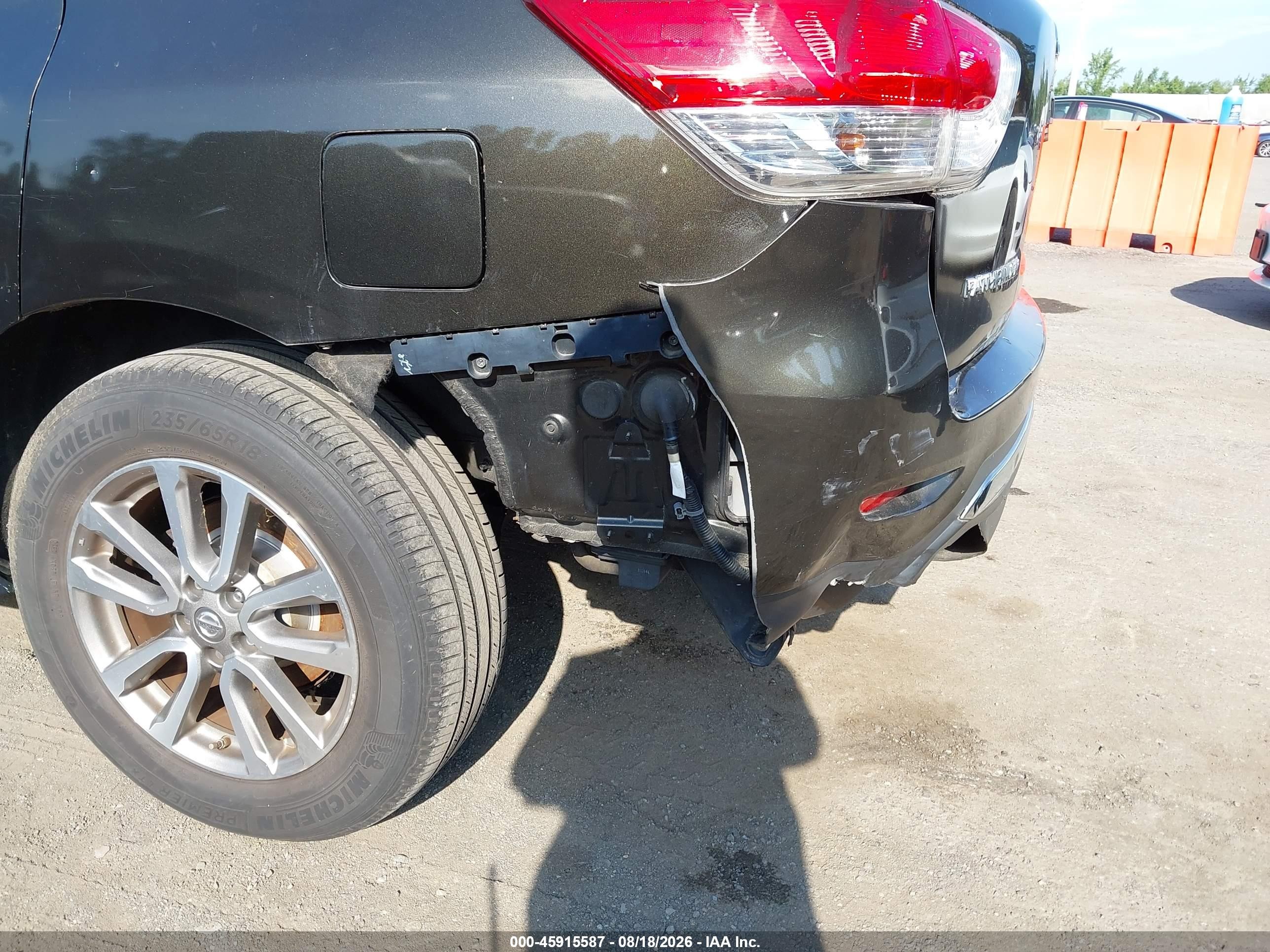 2015 Nissan Pathfinder S Black vin: 5N1AR2MM8FC601503