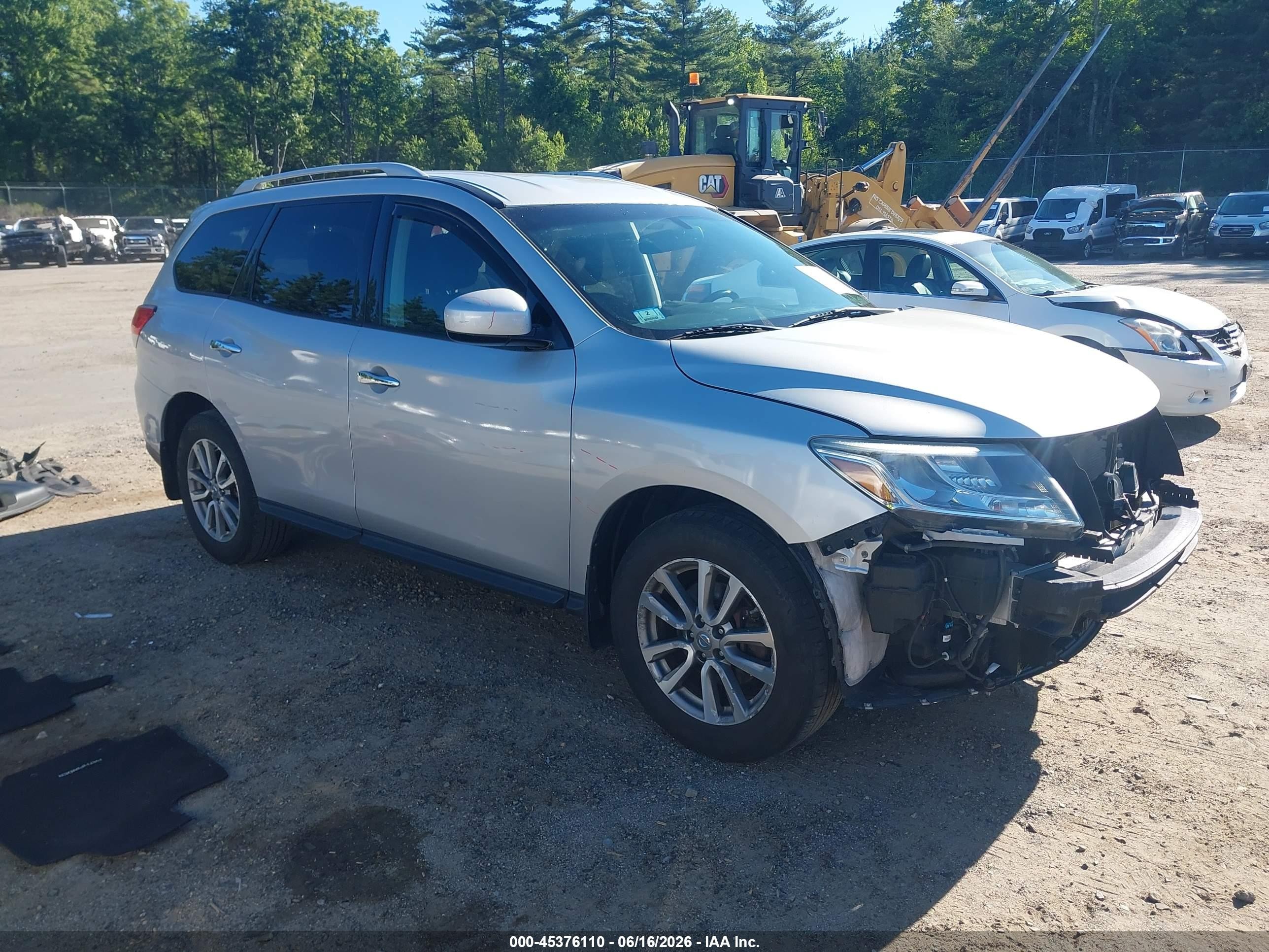 2015 Nissan Pathfinder Sv Silver vin: 5N1AR2MM8FC603283