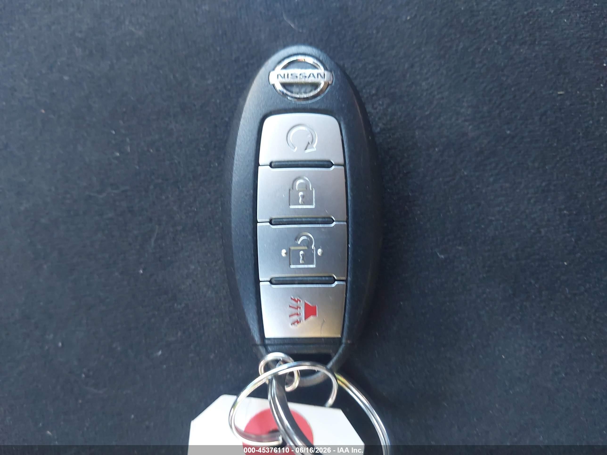 2015 Nissan Pathfinder Sv Silver vin: 5N1AR2MM8FC603283