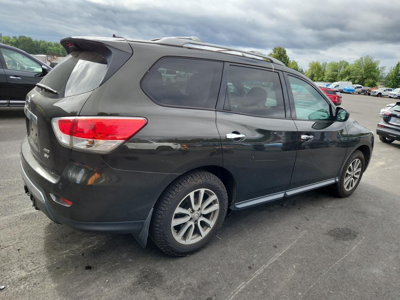 2015 Nissan Pathfinder Sv Угольный vin: 5N1AR2MM8FC653617 Damage: Right Rear Door, Multiple Dents/Paint Damage, 3