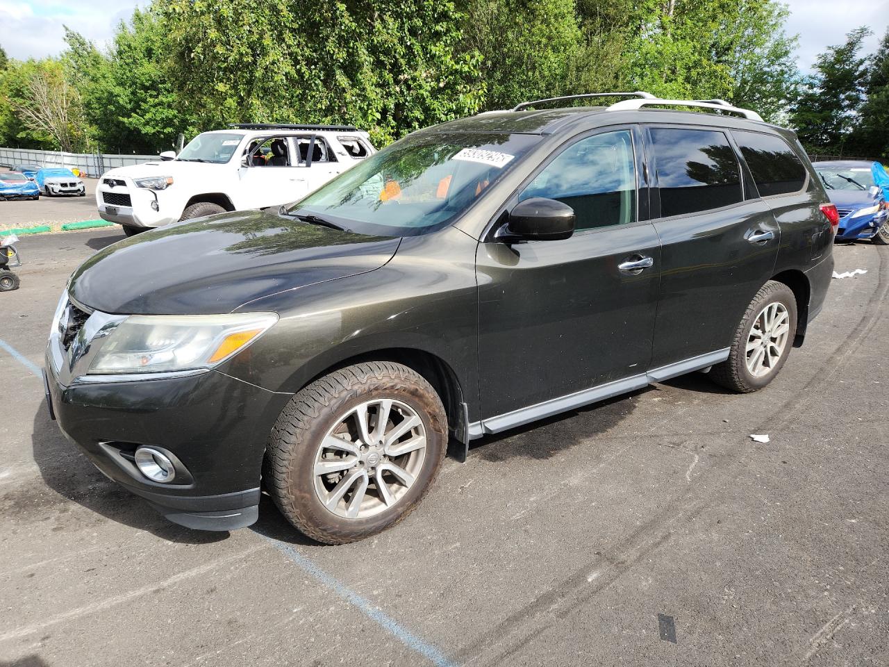 2015 Nissan Pathfinder Sv Угольный vin: 5N1AR2MM8FC653617 Damage: Left Front Fender, Heavy Scratch, 1/2 To 1 Inch