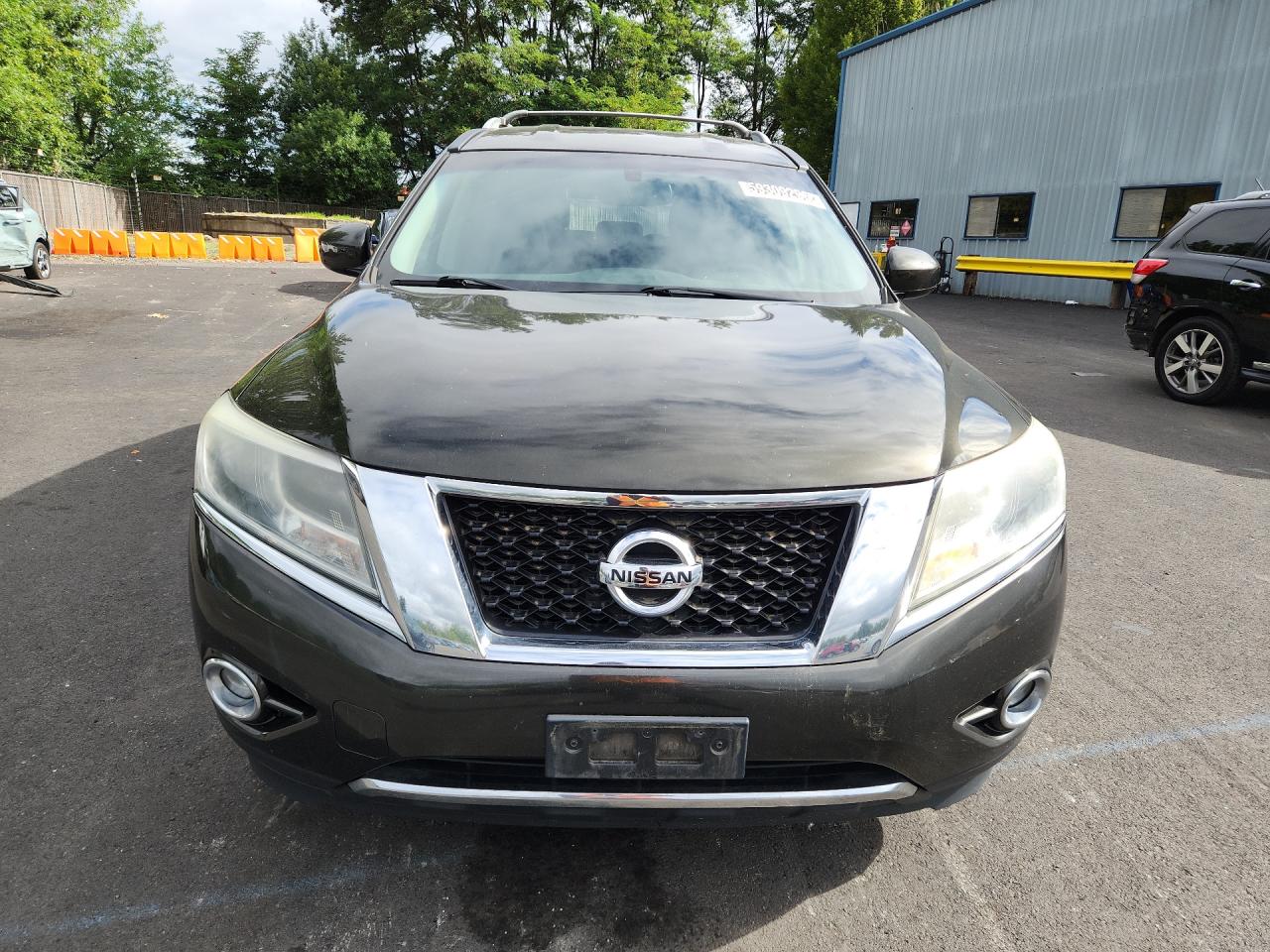 2015 Nissan Pathfinder Sv Угольный vin: 5N1AR2MM8FC653617 Damage: Front Bumper/Cover, Scraped, 9 To 10 Inches