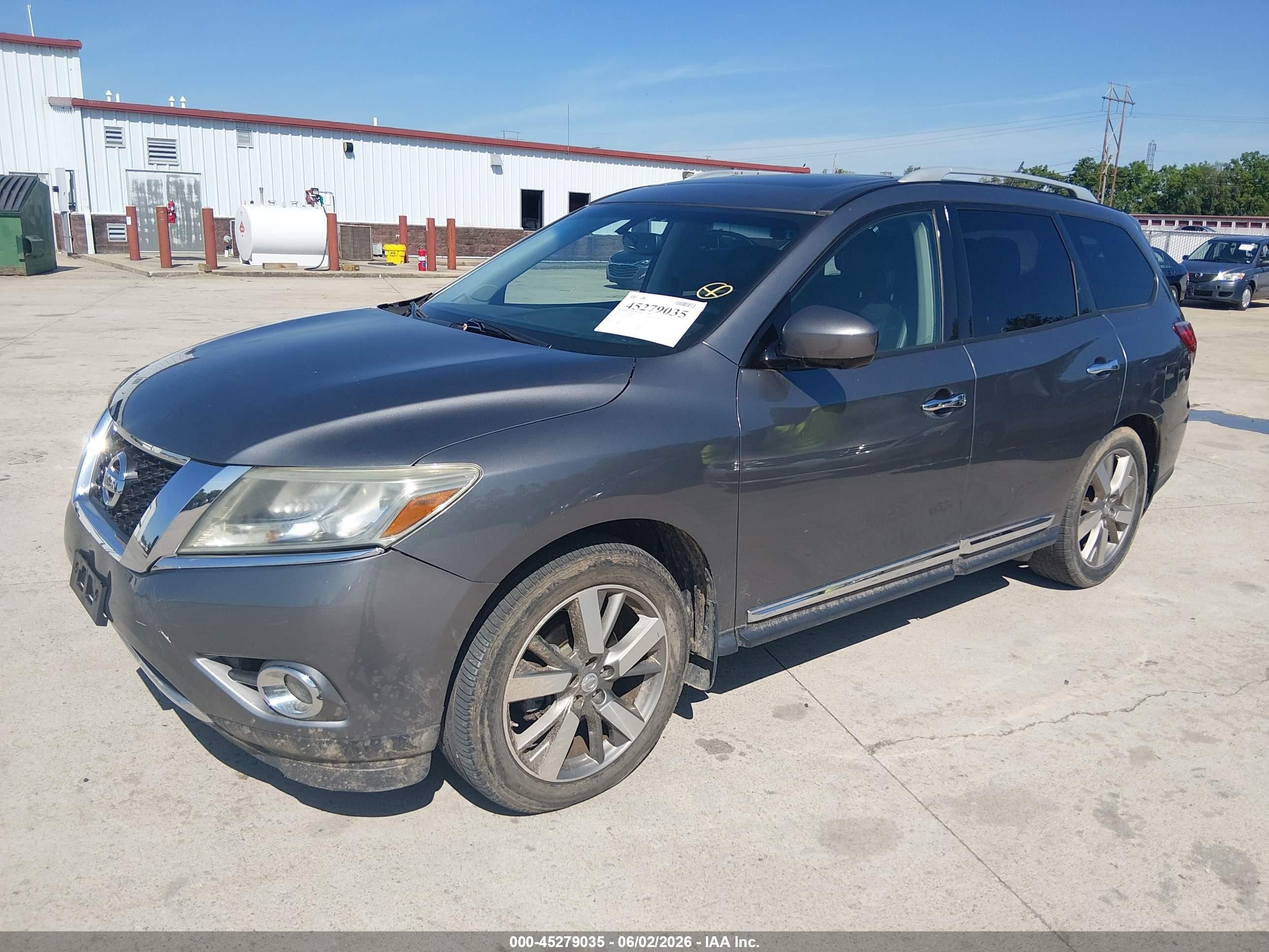 2015 Nissan Pathfinder Platinum Gray vin: 5N1AR2MM8FC667551