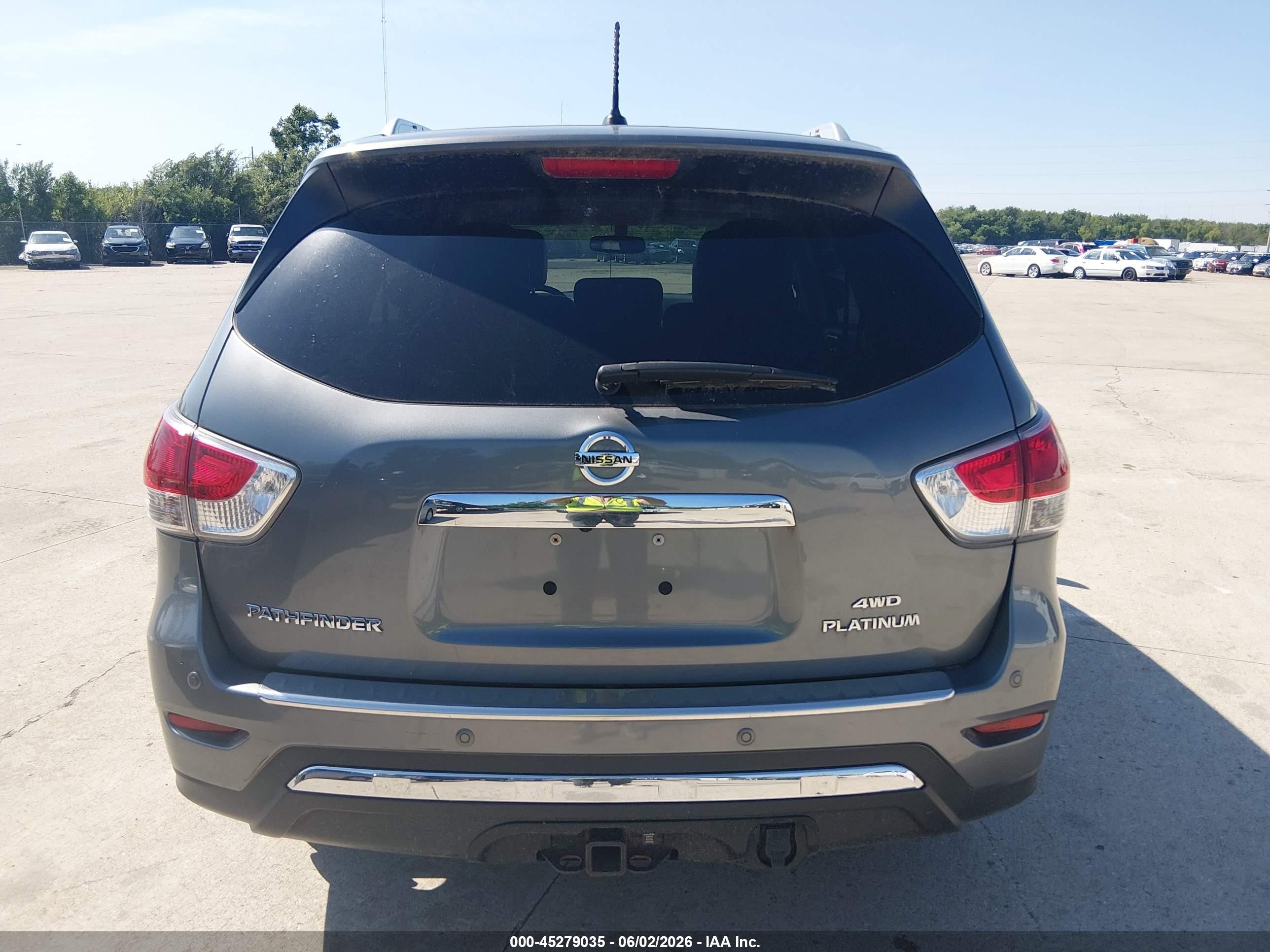 2015 Nissan Pathfinder Platinum Gray vin: 5N1AR2MM8FC667551