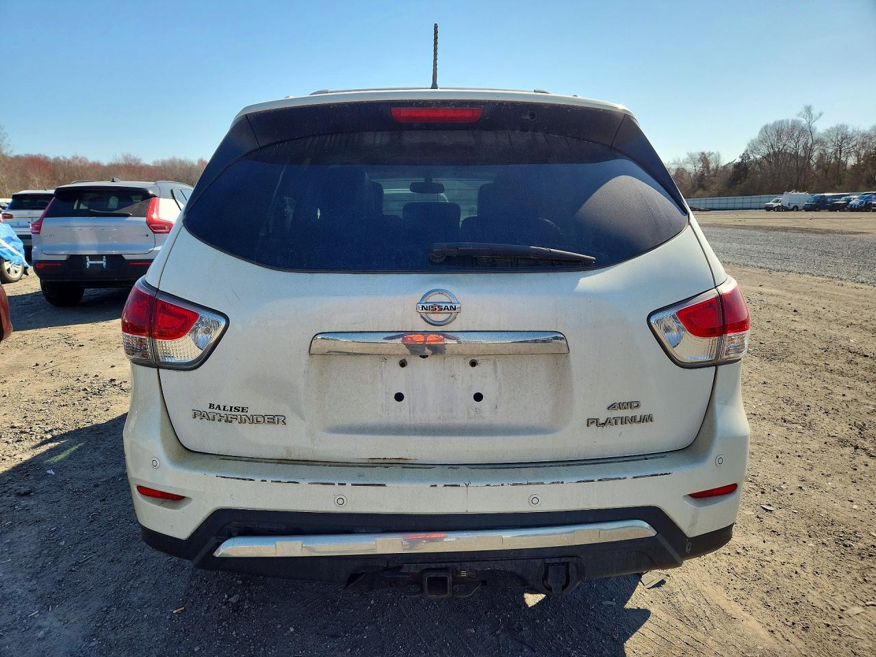 2015 Nissan Pathfinder S White vin: 5N1AR2MM8FC680848