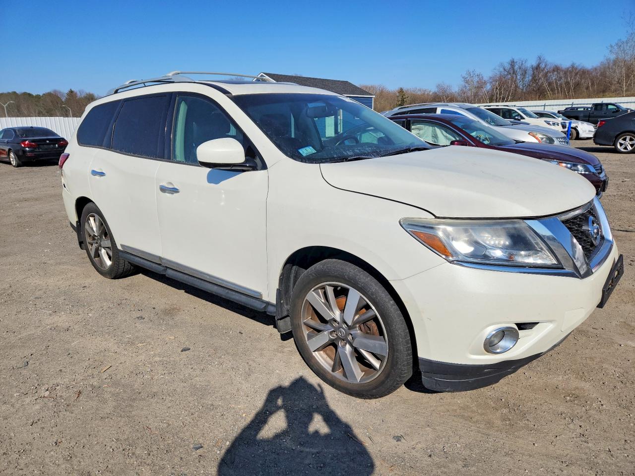 2015 Nissan Pathfinder S White vin: 5N1AR2MM8FC680848