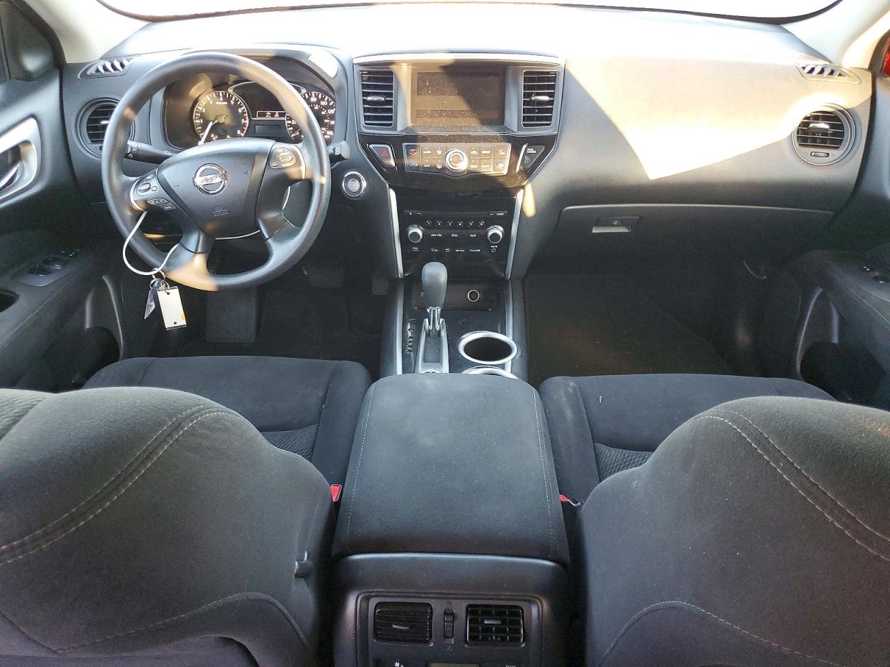 2015 Nissan Pathfinder S Red vin: 5N1AR2MM8FC681840
