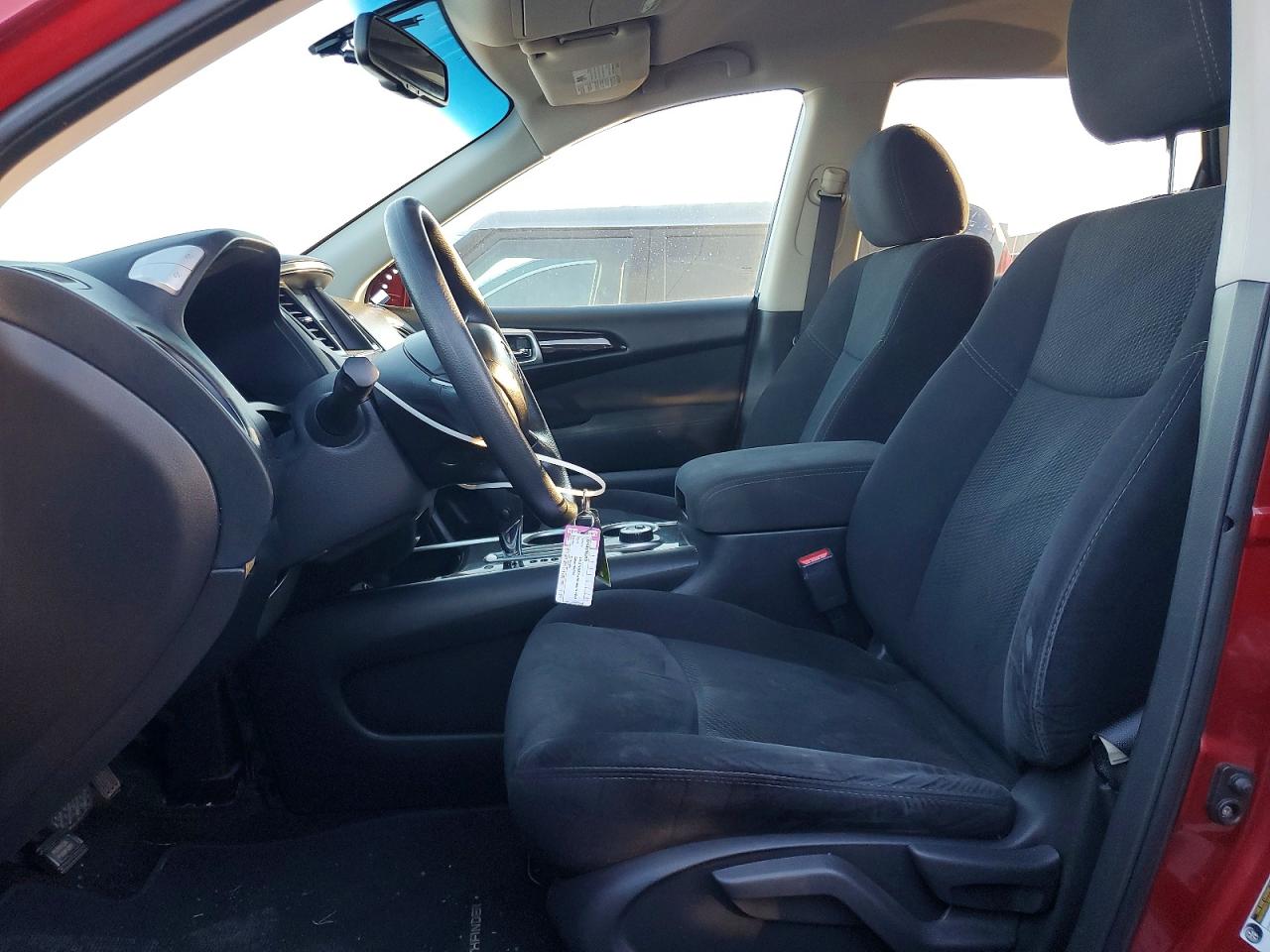 2015 Nissan Pathfinder S Red vin: 5N1AR2MM8FC681840