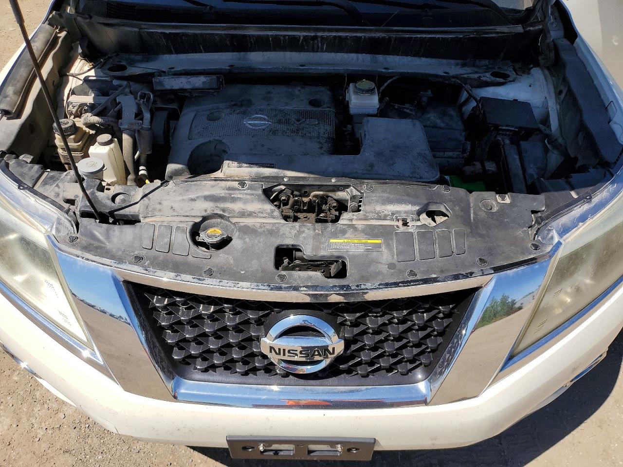 2015 Nissan Pathfinder S White vin: 5N1AR2MM8FC682230